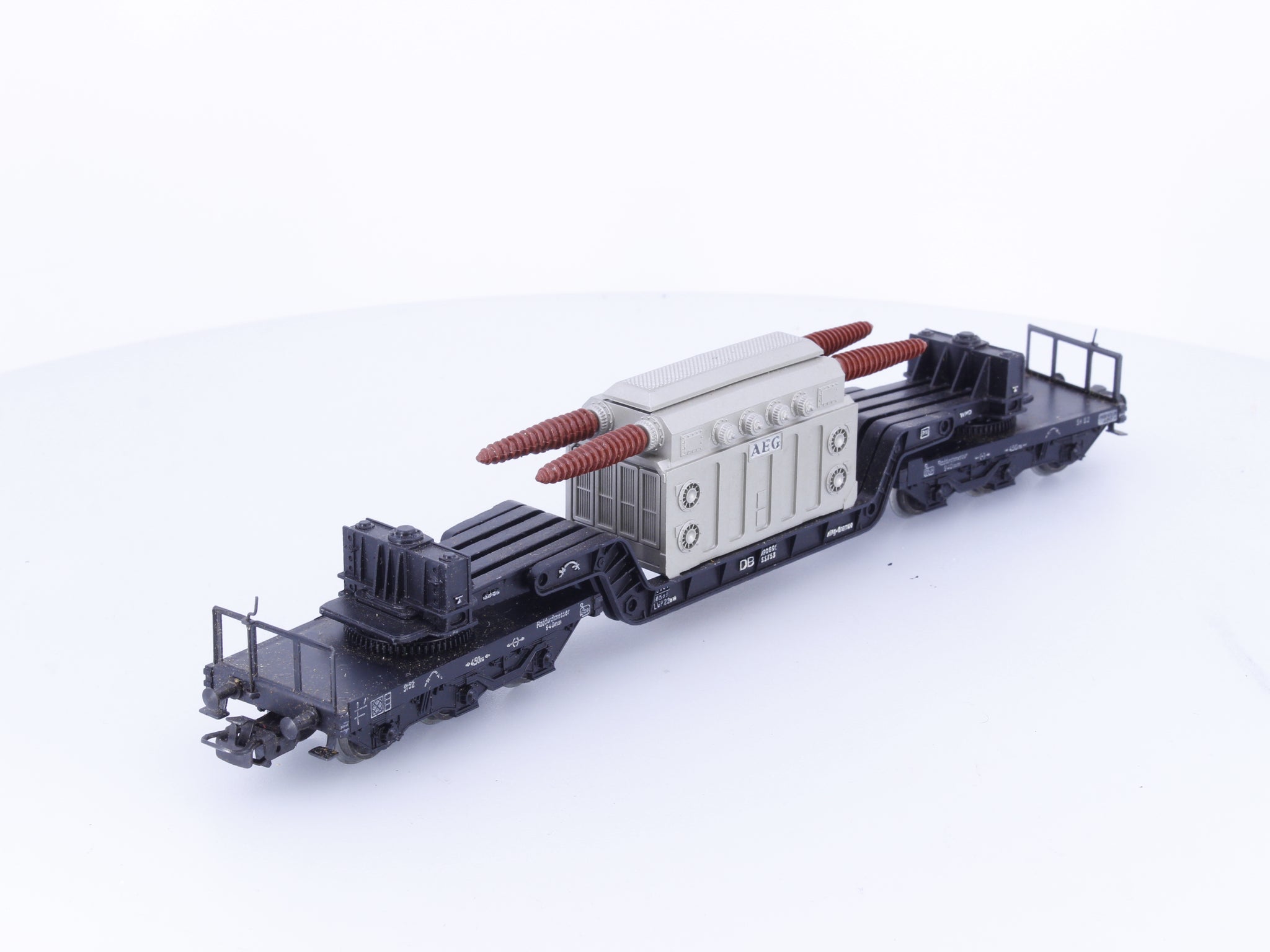 Marklin 4617 HO DB Well Wagon with Transformer Load 98089