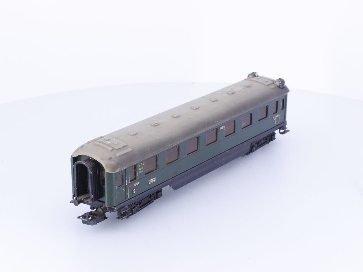 Marklin 346/1 HO SOB 2nd Class Passenger Car with End Lights 346/1