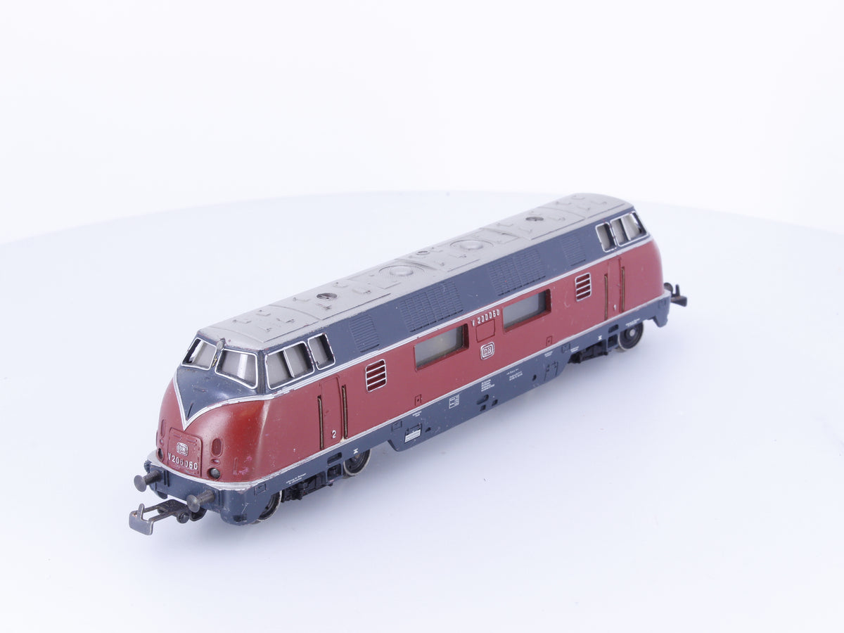 Marklin 3021 HO DB V200 Diesel Locomotive 200060 Analog AC