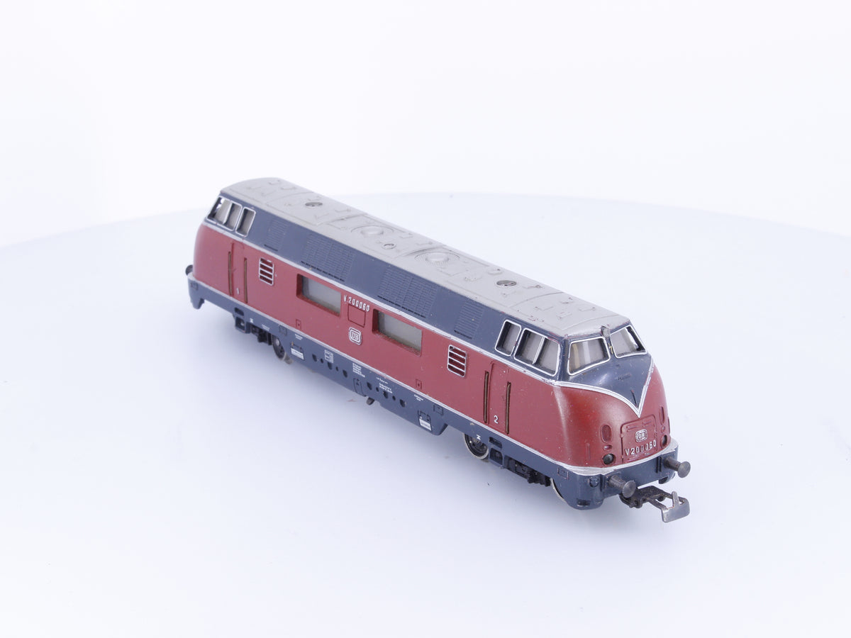 Marklin 3021 HO DB V200 Diesel Locomotive 200060 Analog AC