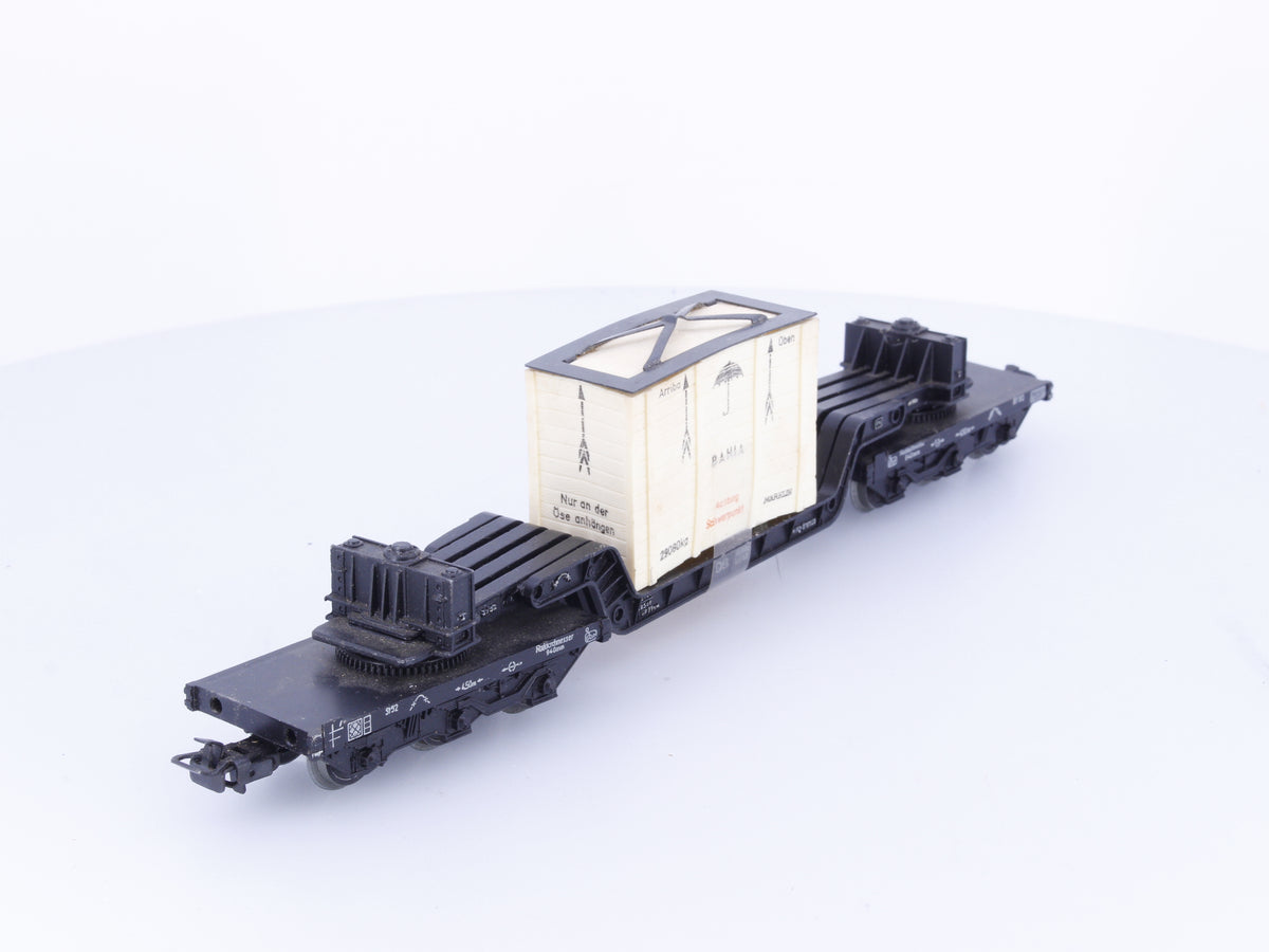 Marklin 4618 HO DB Well Wagon with Case Load