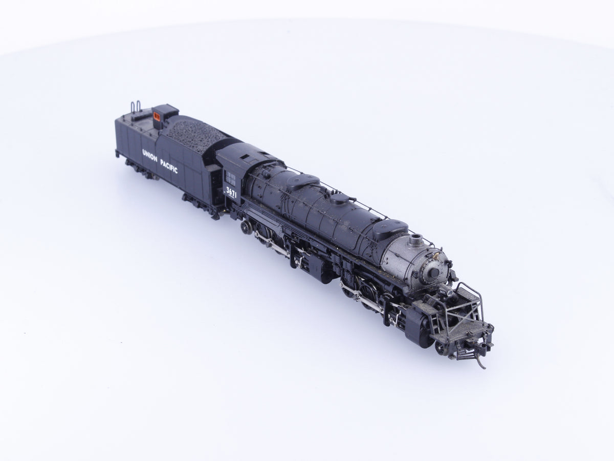 Proto 2000 7579 N Heritage Collection USRA 2-8-8-2 Steam Locomotive Union Pacific (UP) 3671 Analog DC