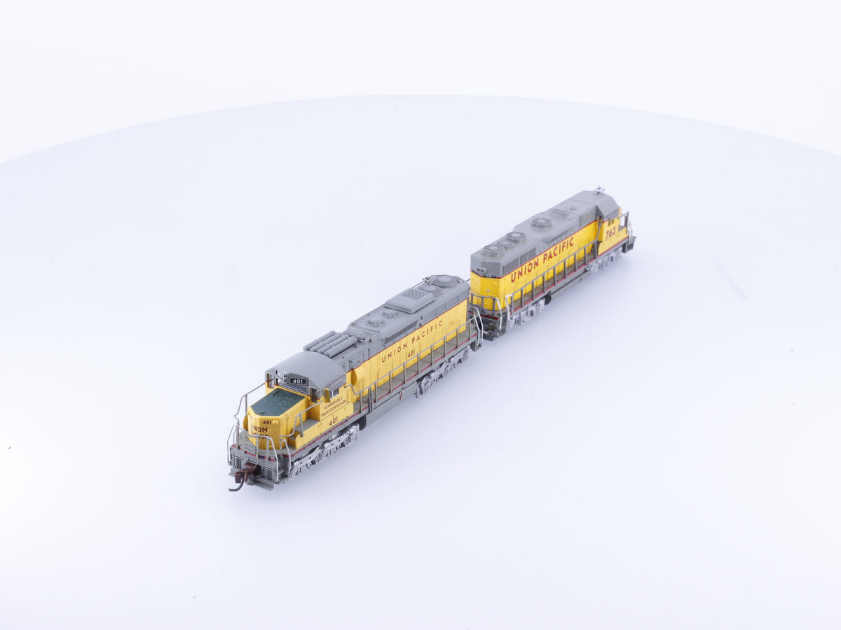 Atlas 763/401 N GP35/SD26 Diesel Locomotives Combo Set Union Pacific (UP) 763/401 DCC & Sound