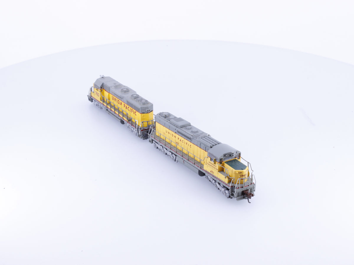 Atlas 763/401 N GP35/SD26 Diesel Locomotives Combo Set Union Pacific (UP) 763/401 DCC & Sound