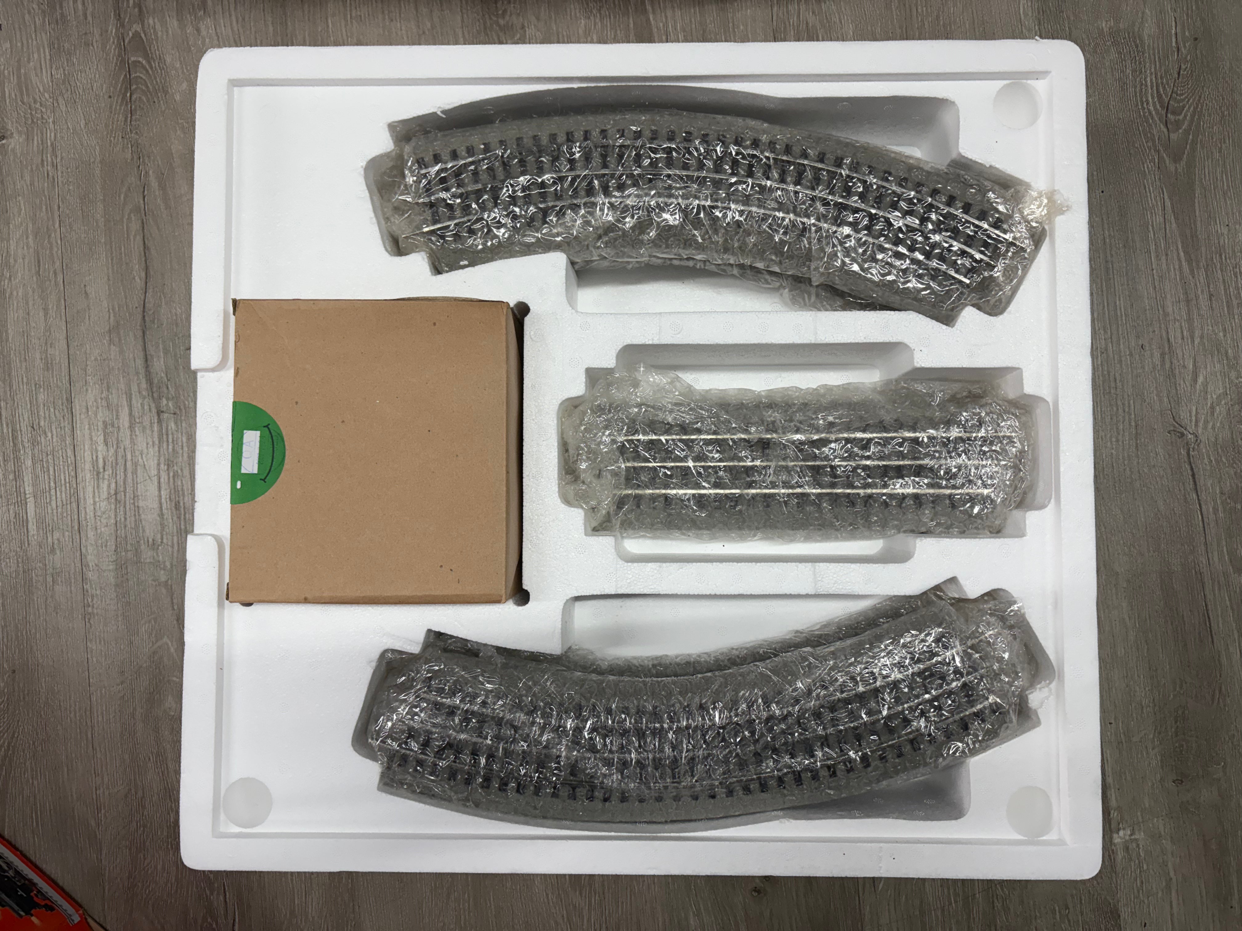 Lionel 6-30018 O Pennsylvania Flyer 4-4-2 Steam Locomotive with 3 Rolling Stock Cars Set Pennsylvania (PRR) Analog DC
