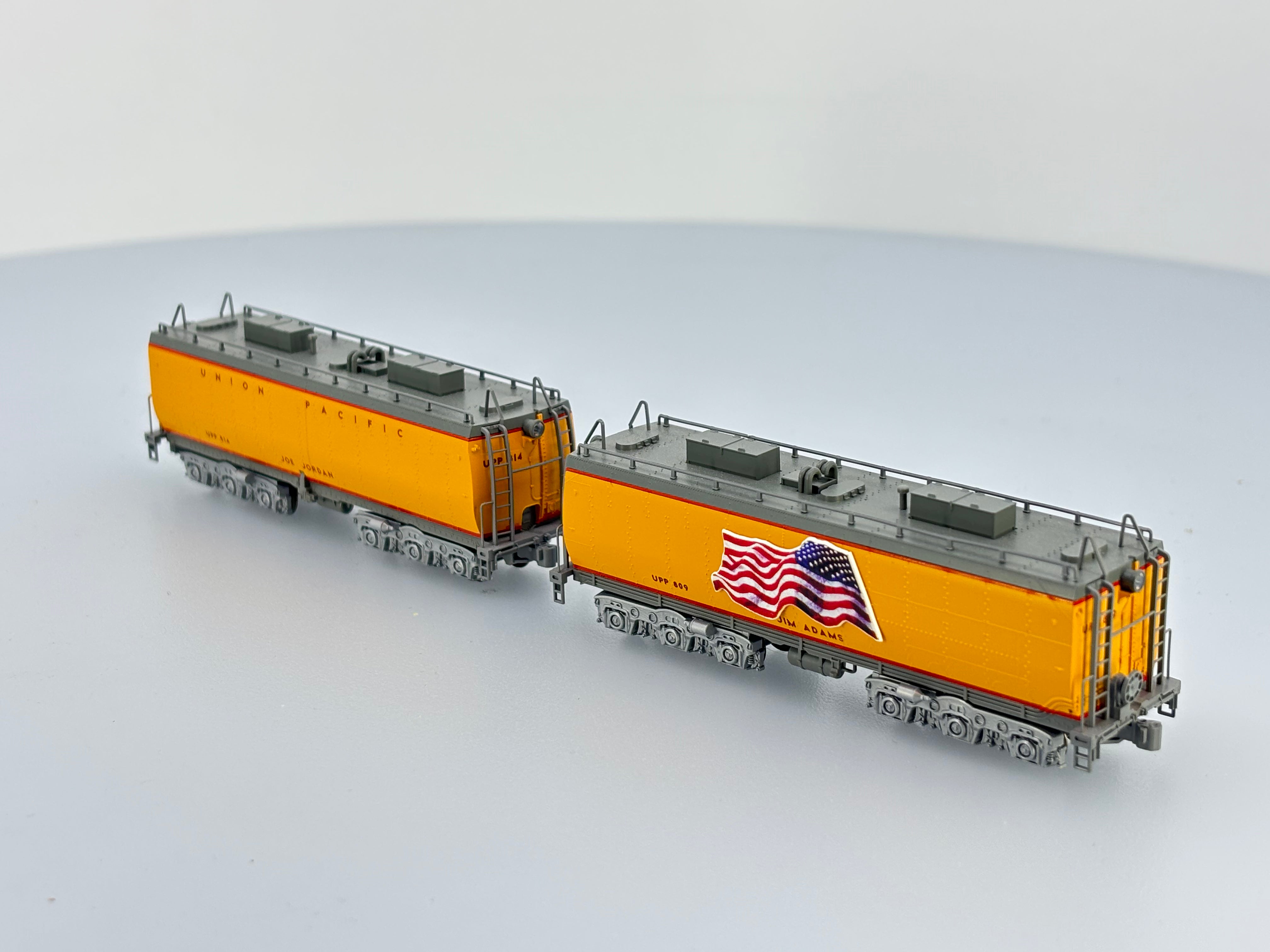 Kato 106-085 N Water Tender 2 Car Set Union Pacific (UP) Analog DC