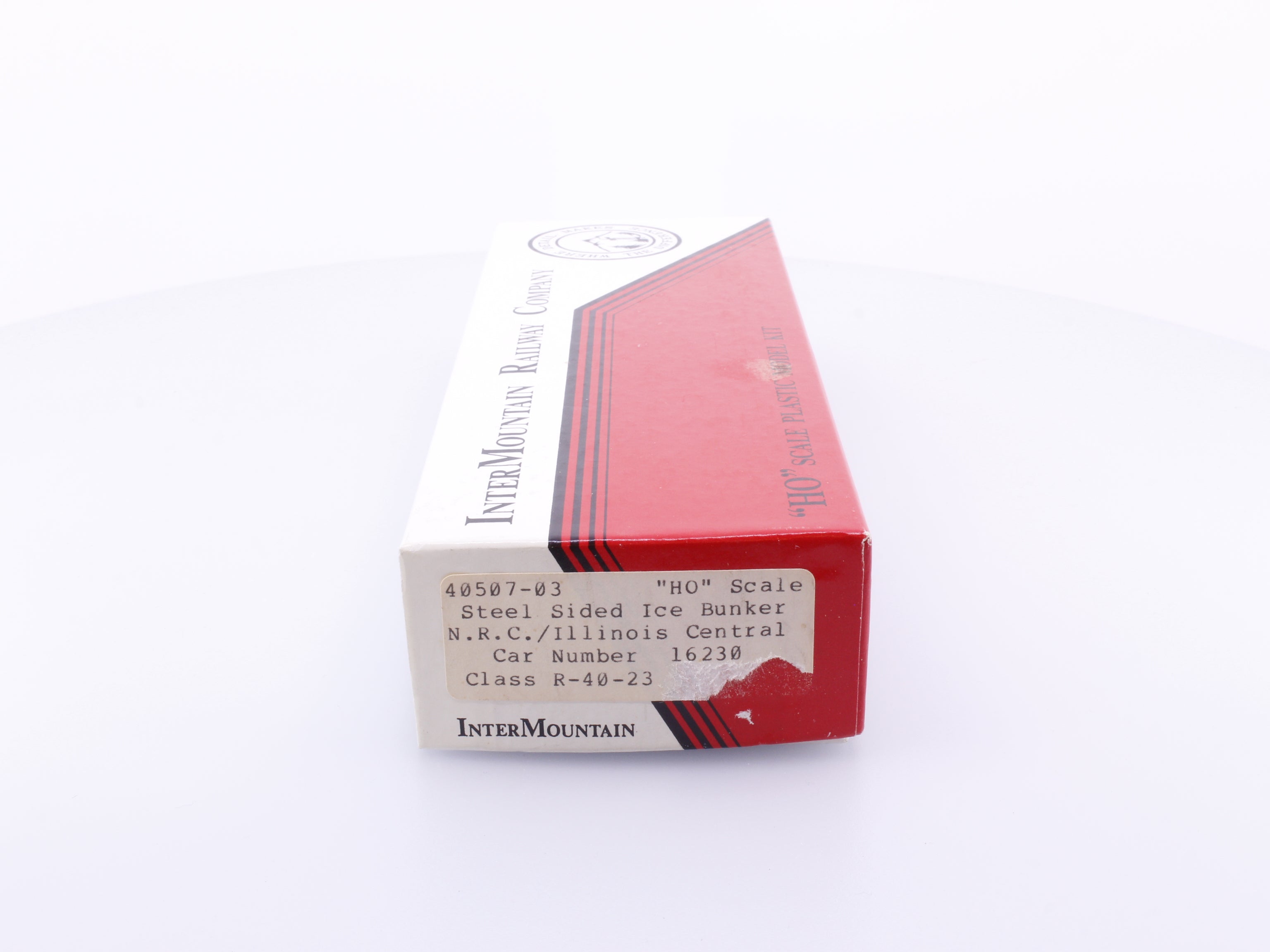 InterMountain 40507-03 HO Steel Sided Ice Bunker Kit Illinois Central (IC) 16230