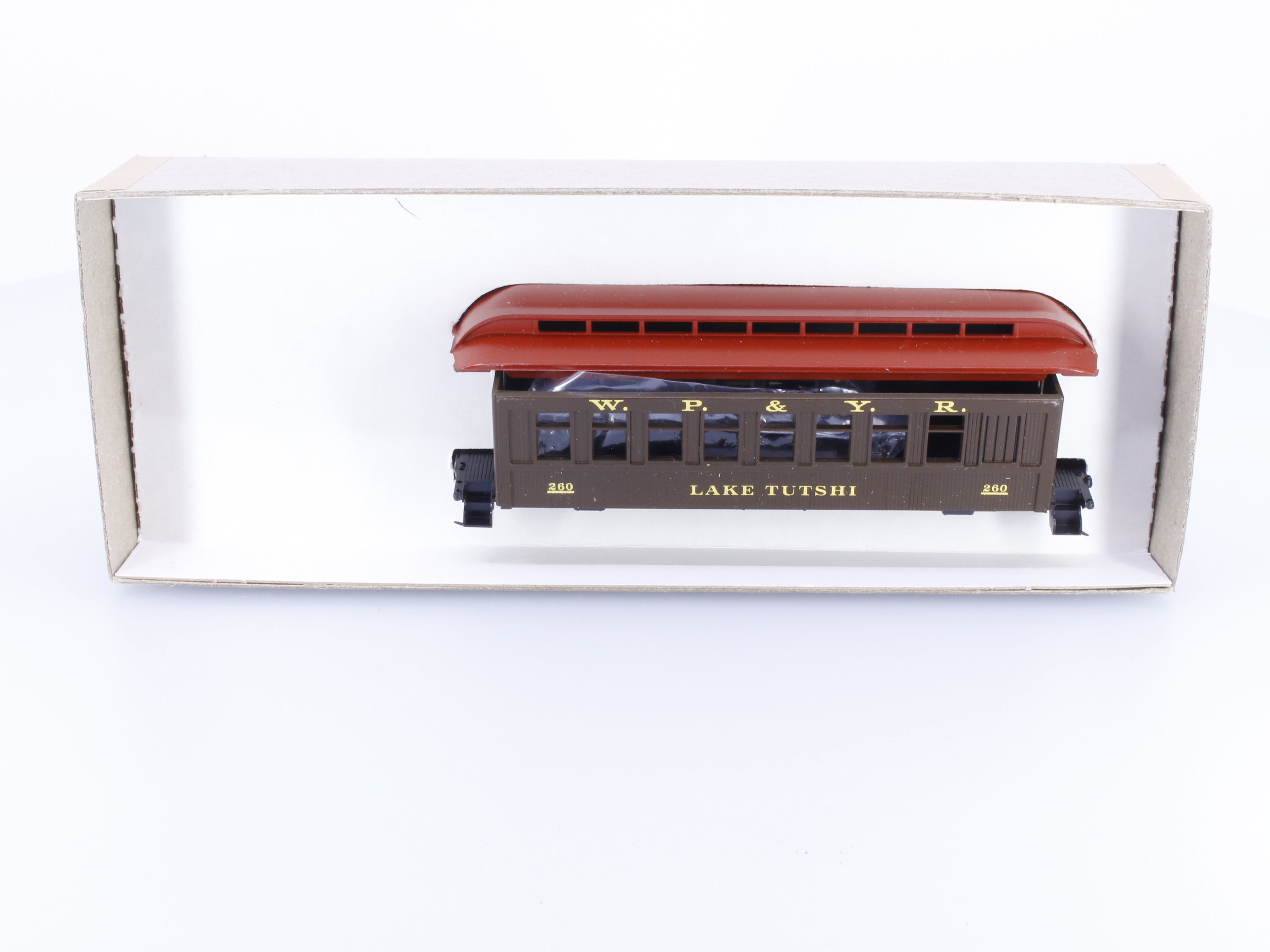 Roundhouse 02-450 HO Passenger Car Kit Lake Tutshi White Pass & Yukon (WPY) 260