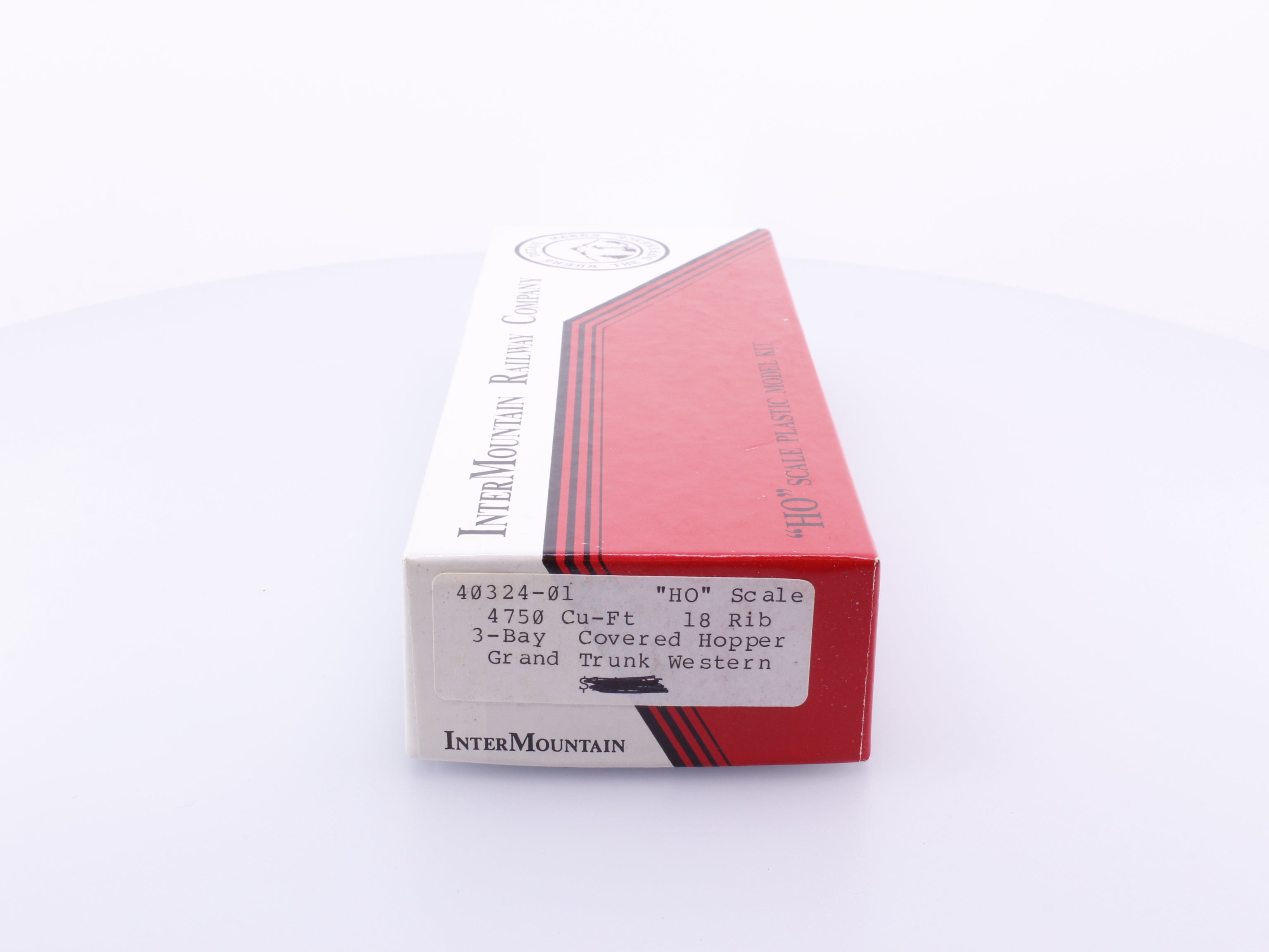 InterMountain 40324-01 HO 18 Rib 3 Bay Covered Hopper Kit Grand Trunk Western (GTW) 138209
