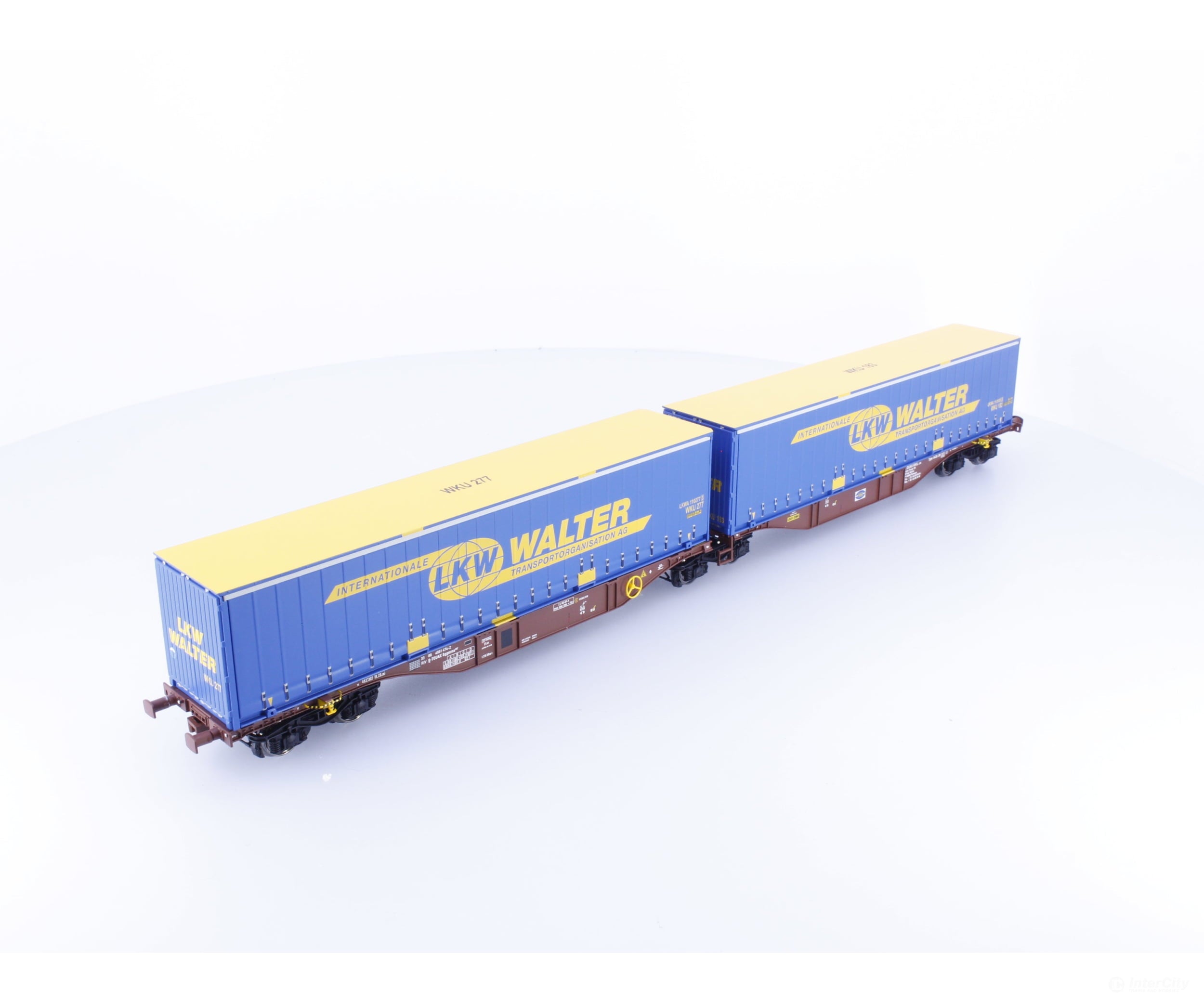 A.C.M.E. 40293 HO SOB Cargo LKW Walter Dual Intermodal Flat Cars with Containers - European Freight Cars