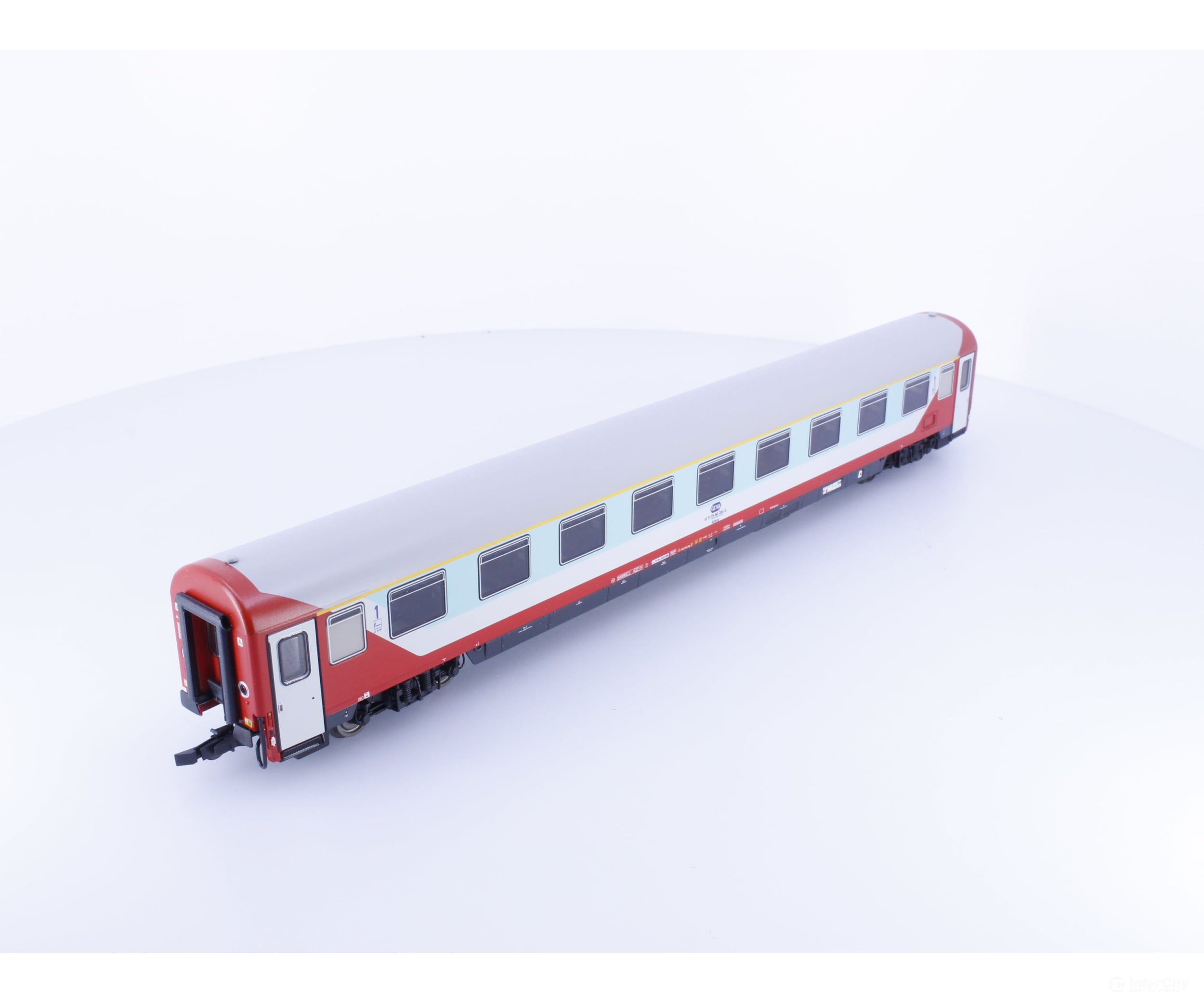 A.C.M.E. 52700 HO PKP 1st Class Passenger Car Papuga 004-6 - European Passenger Cars