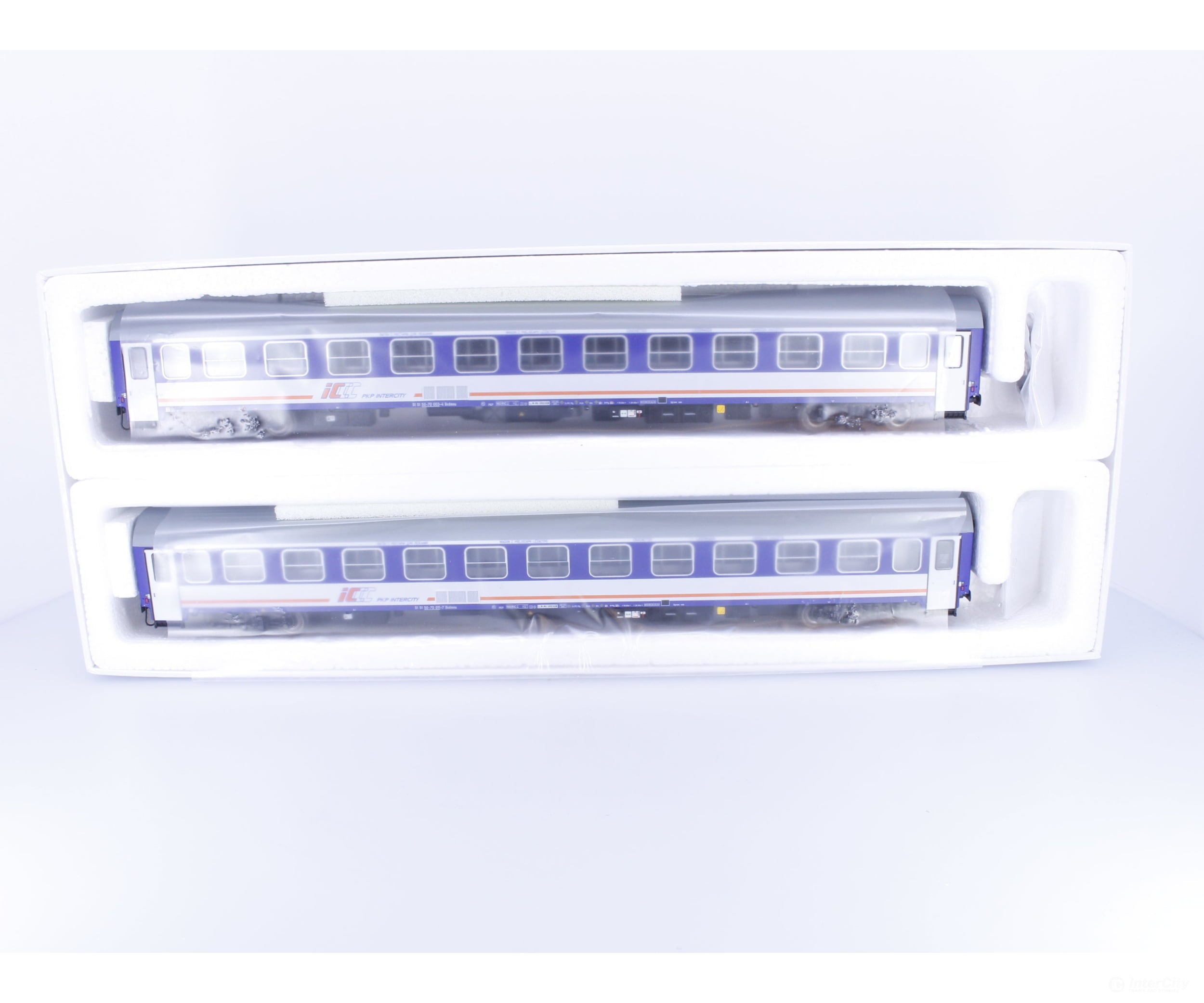 A.C.M.E. 55093 HO PKP Couchette Coach ICCC 2 Car Set #2 003-4 011-7 - European Passenger Cars