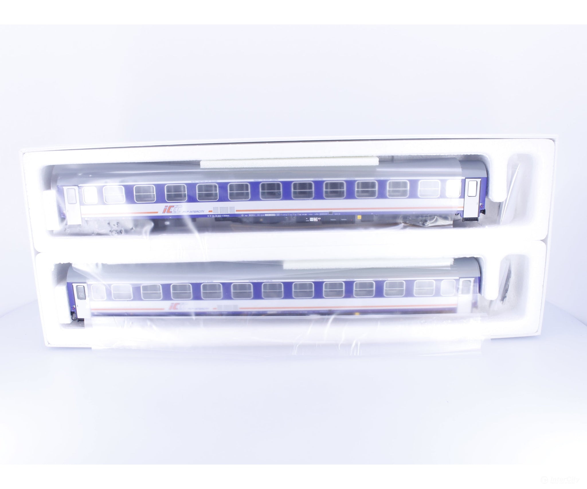 A.C.M.E. 55093 HO PKP Couchette Coach ICCC 2 Car Set #3 003-4 011-7 - European Passenger Cars