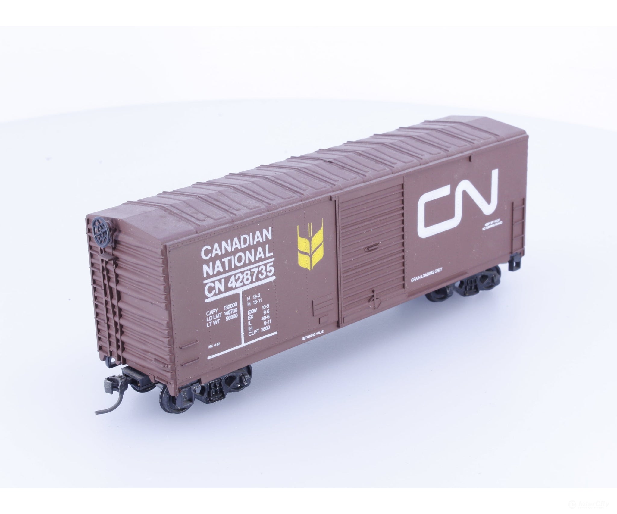 Accurail 428735 HO 40’ Single Door Boxcar Canadian National (CN) 428735 - Freight Cars