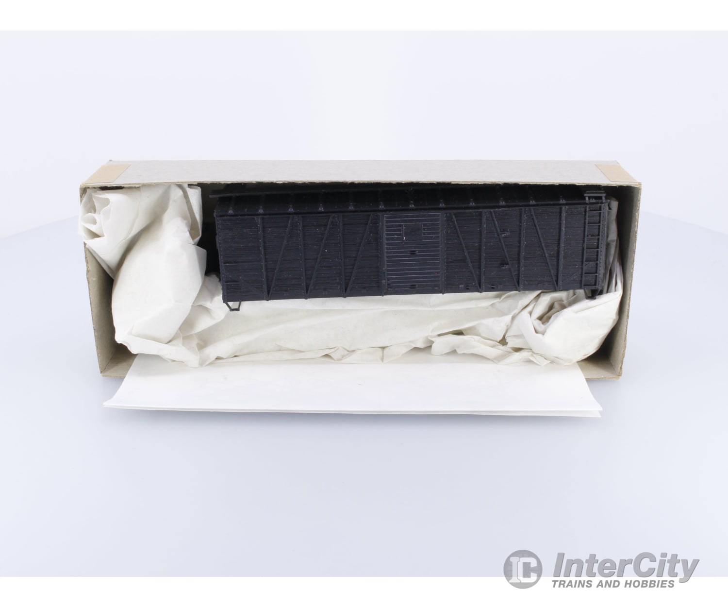 Accurail 4400 HO 40’ Outside Braced Box Car Steel Door Kit Undecorated (#1) Freight Cars