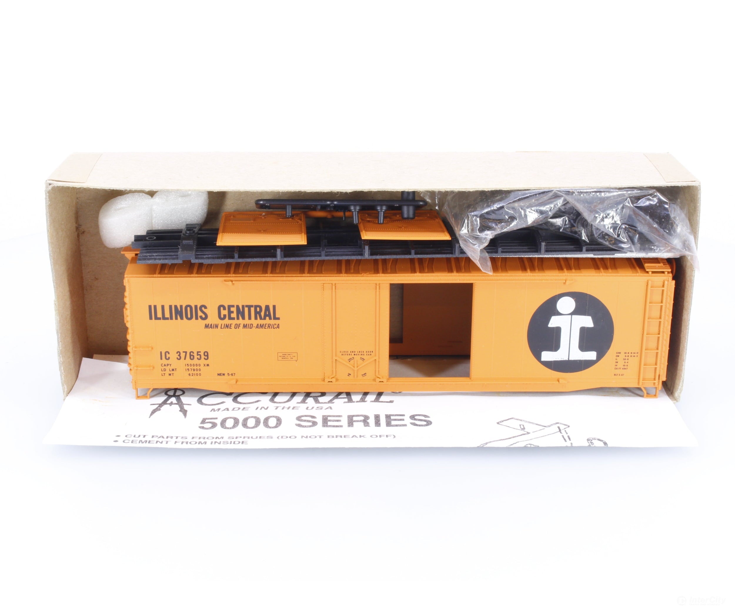 Accurail 5306 HO 50’ Combination Door Box Car Illinois Central (IC) 37659 Freight Cars