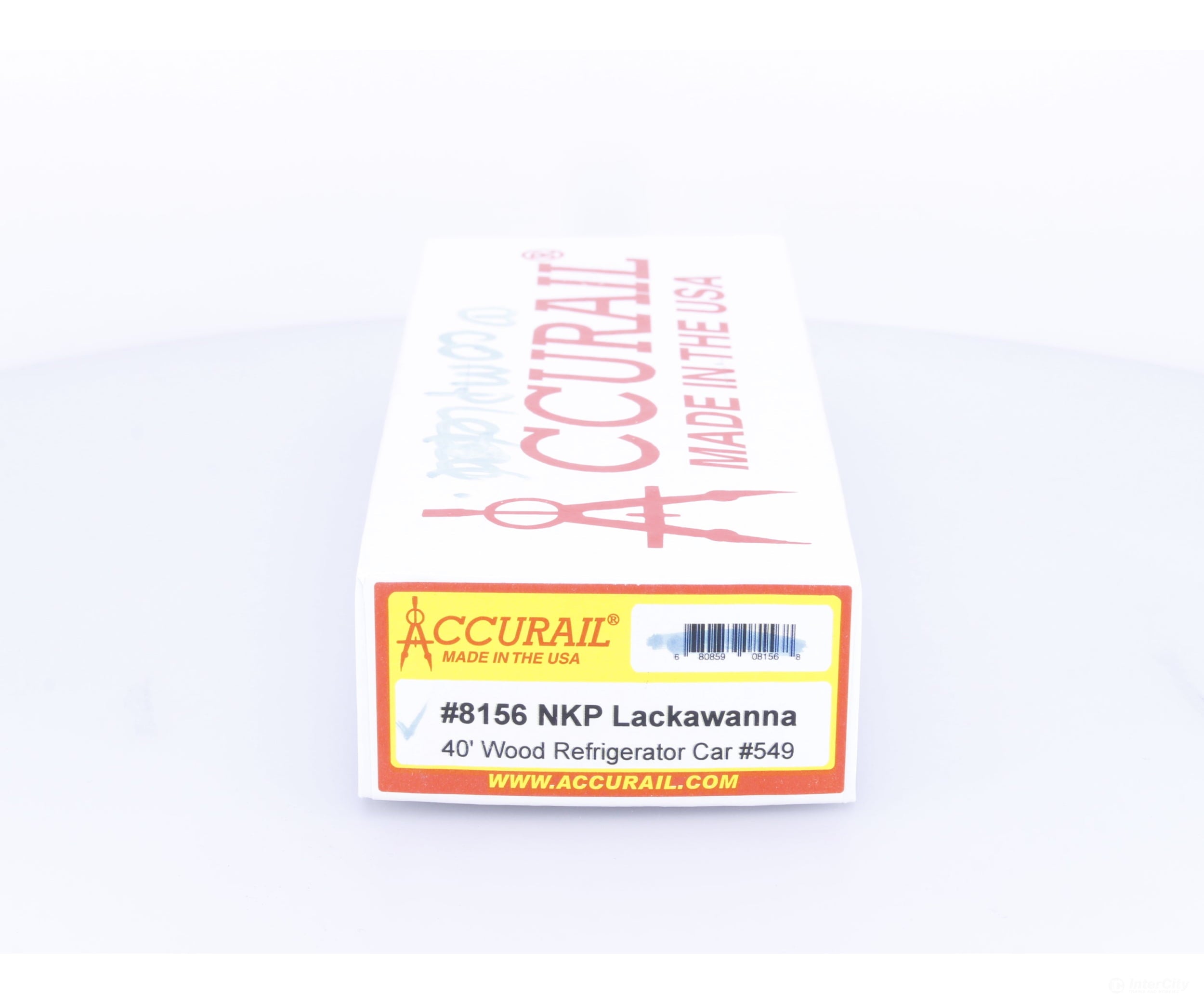 Accurail 8156NKP HO 40’ Wood Refrigerator Car Nickel Plate Road (NKP) 549 - Freight Cars