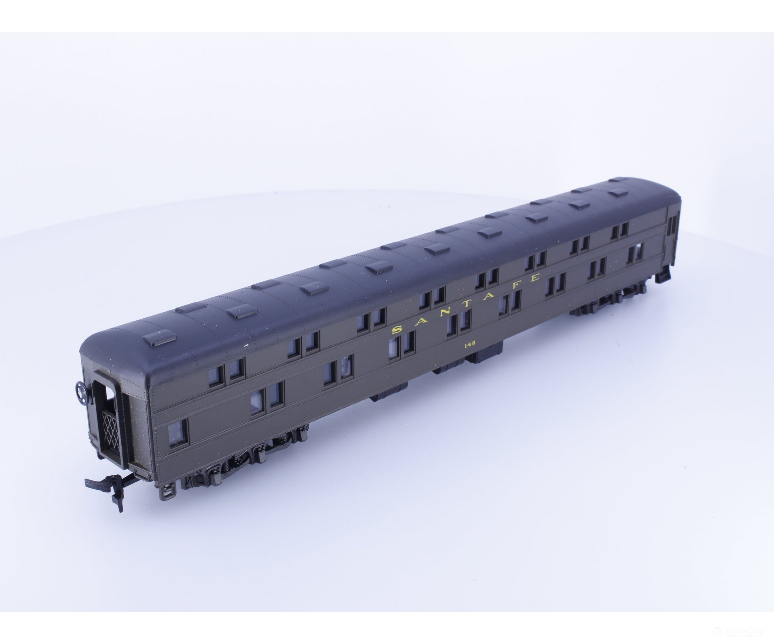AHM Minitrains 6207 HO Duplex Sleeper Car Santa Fe (SF) 146 - Passenger Cars