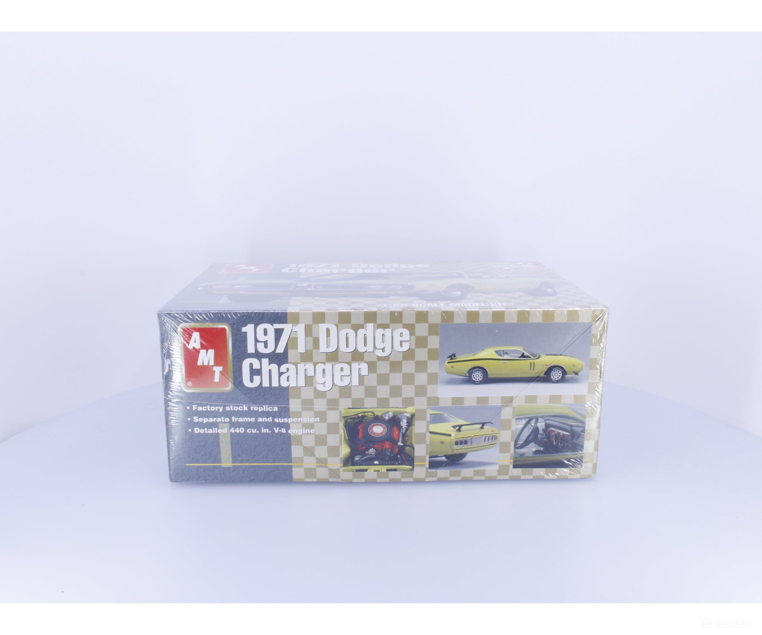 AMT 31253 G 1971 Dodge Charger Plastic Model Kit 1/25 (#2) Plastic Car Model Kits