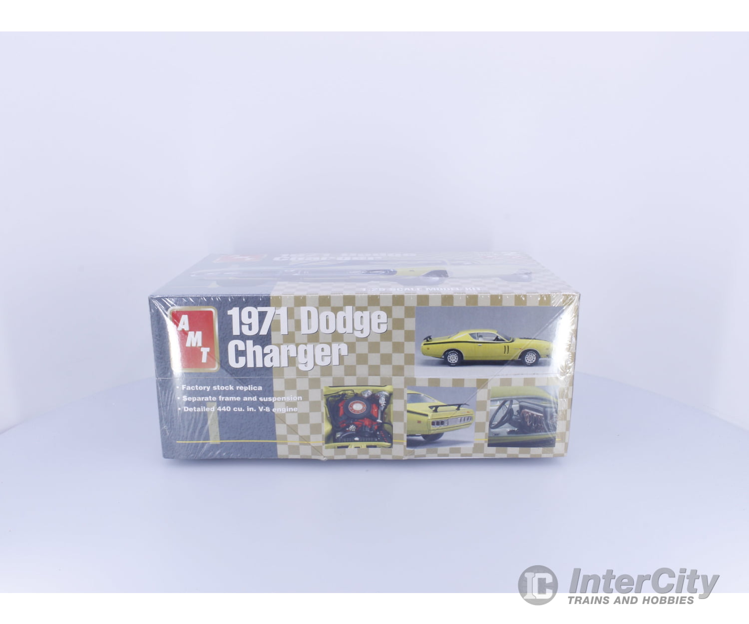 AMT 31253 G 1971 Dodge Charger Plastic Model Kit 1/25 (#1) Plastic Car Model Kits