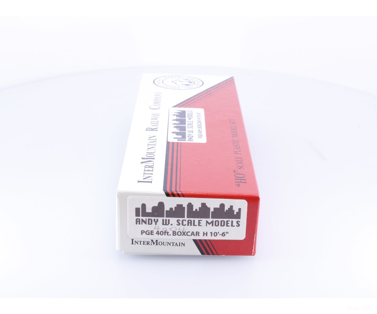 InterMountain 4004 HO 40’ Box Car Pacific Great Eastern (PGE) 4004 - Freight Cars