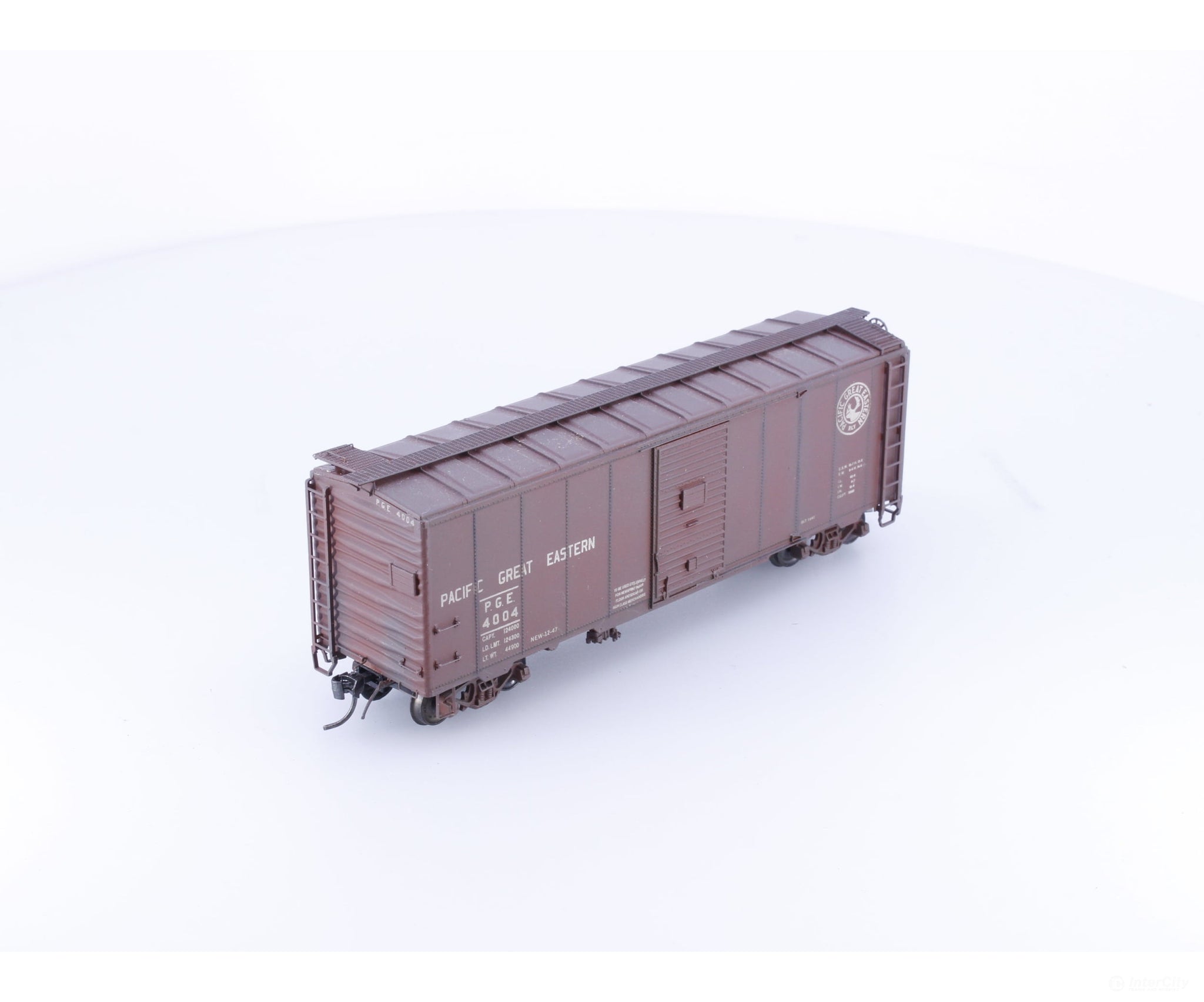InterMountain 4004 HO 40’ Box Car Pacific Great Eastern (PGE) 4004 - Freight Cars