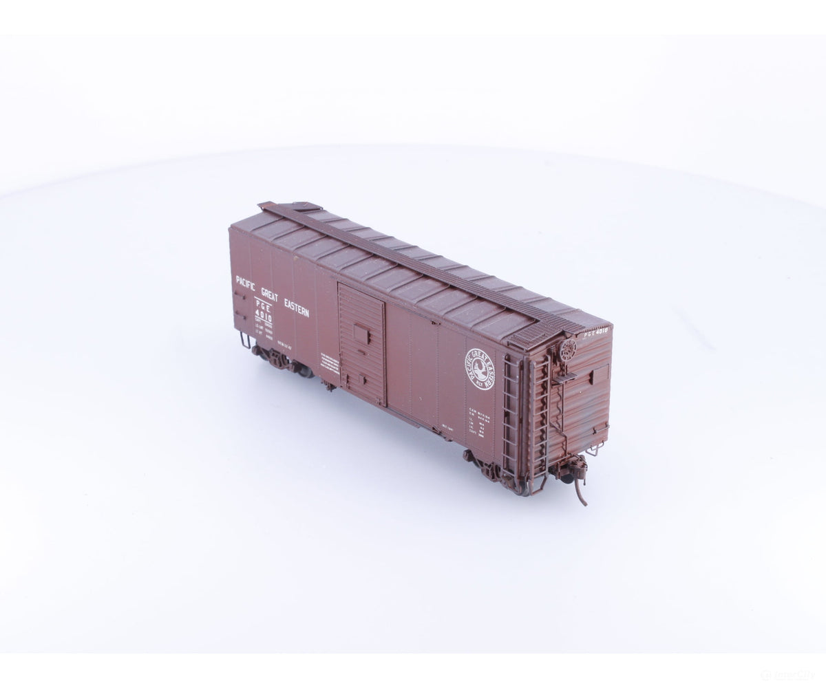 InterMountain 4010 HO 40’ Box Car Pacific Great Eastern (PGE) 4010 - Freight Cars