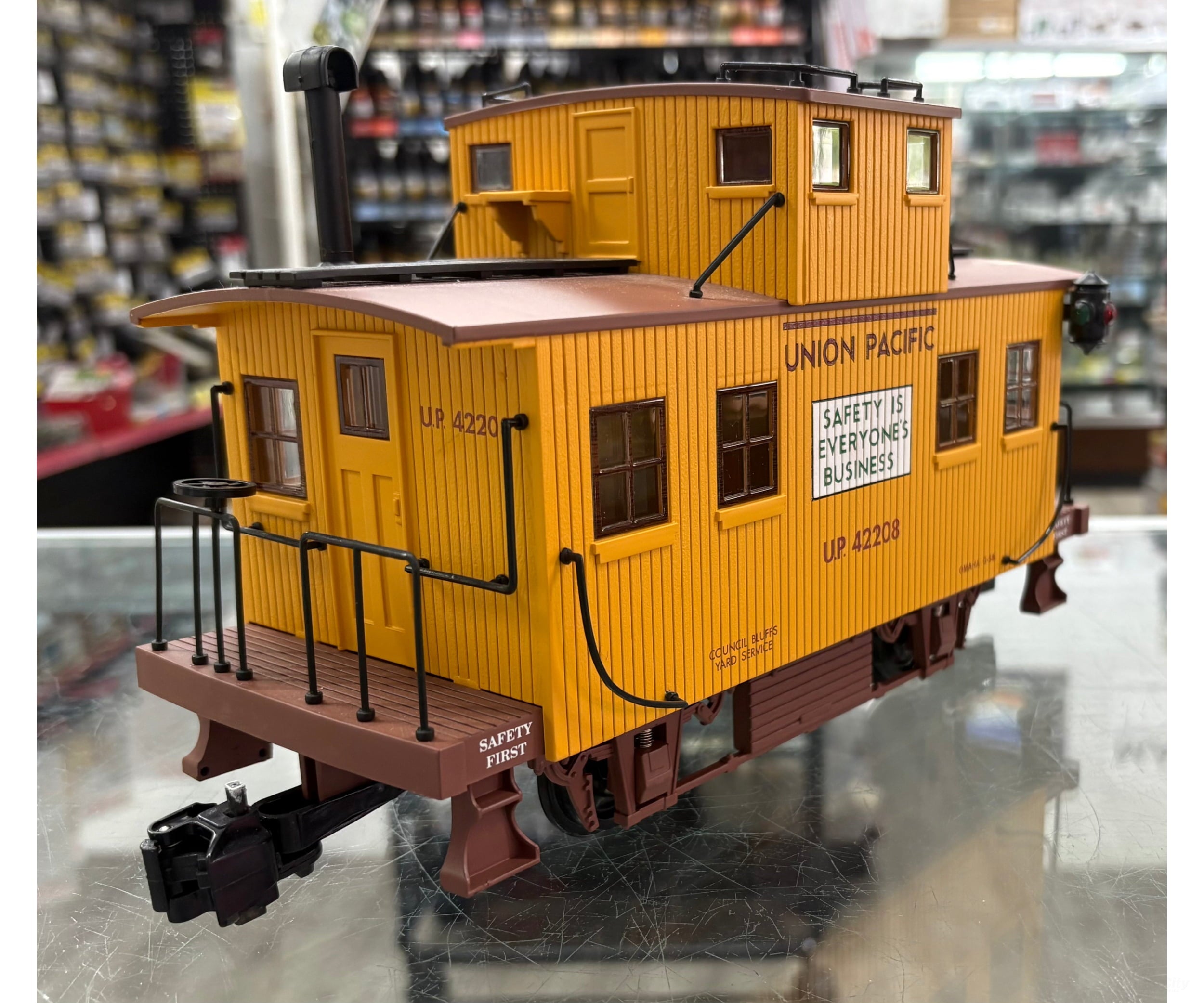 Aristo Craft 42208 1 Bobber Caboose Union Pacific (UP) 42208 - Freight Cars