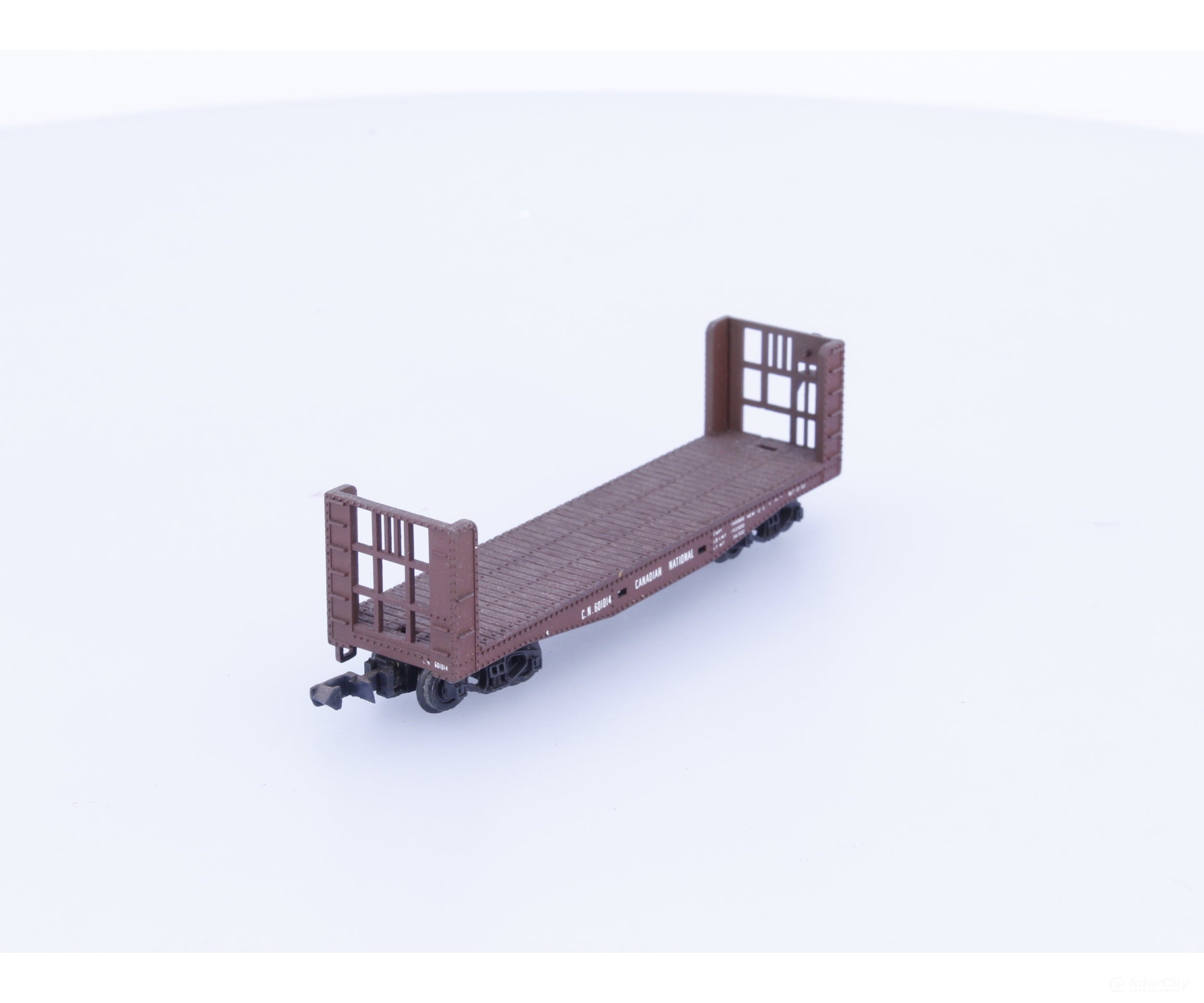 Arnold 0482-L N Bulkhead Flatcar Canadian National (CN) 601014 - Freight Cars