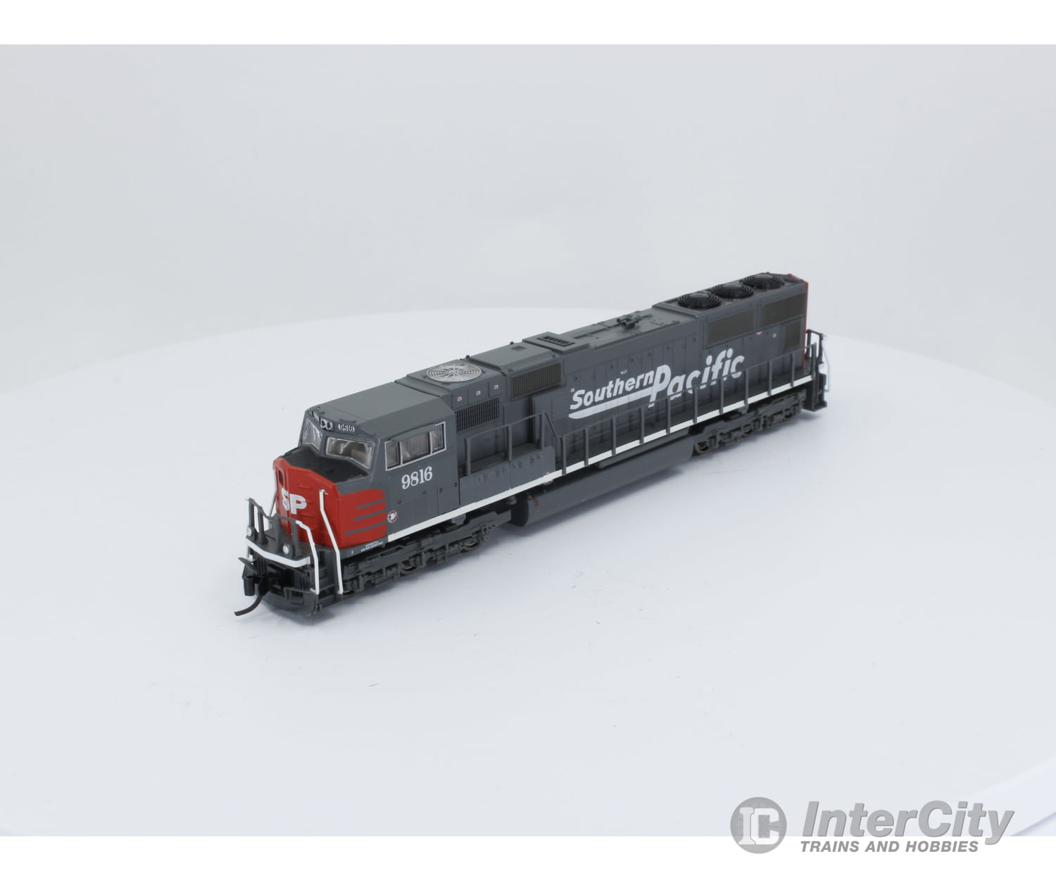 Athearn 10709 N Sd70M Southern Pacific #3 Locomotive (Sp) 9816 Analog Dc Locomotives