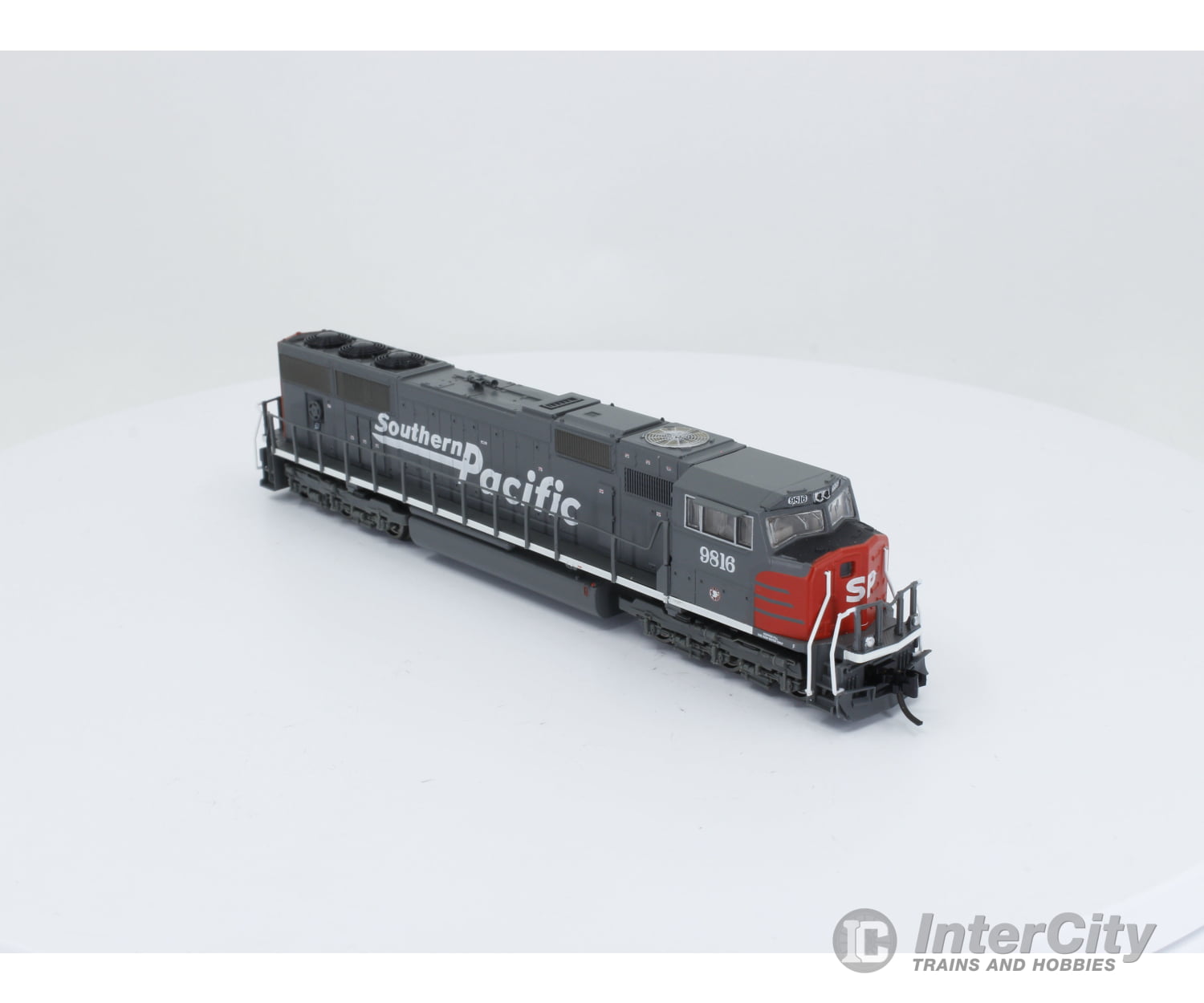 Athearn 10709 N Sd70M Southern Pacific #3 Locomotive (Sp) 9816 Analog Dc Locomotives