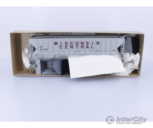Athearn 1078 HO 54’ PS Covered Hopper Kit Wisconsin Central (WC) 82875 Freight Cars