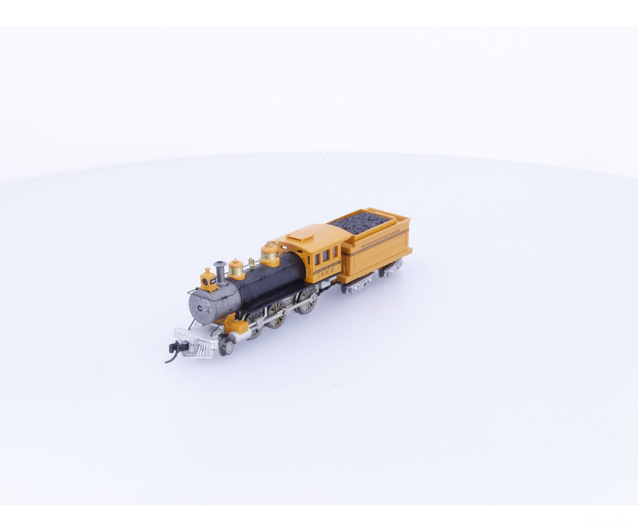 Athearn 11901 N 2-6-0 Steam Locomotive Denver and Rio Grande Western (DRGW) 592 Analog DC - Locomotives