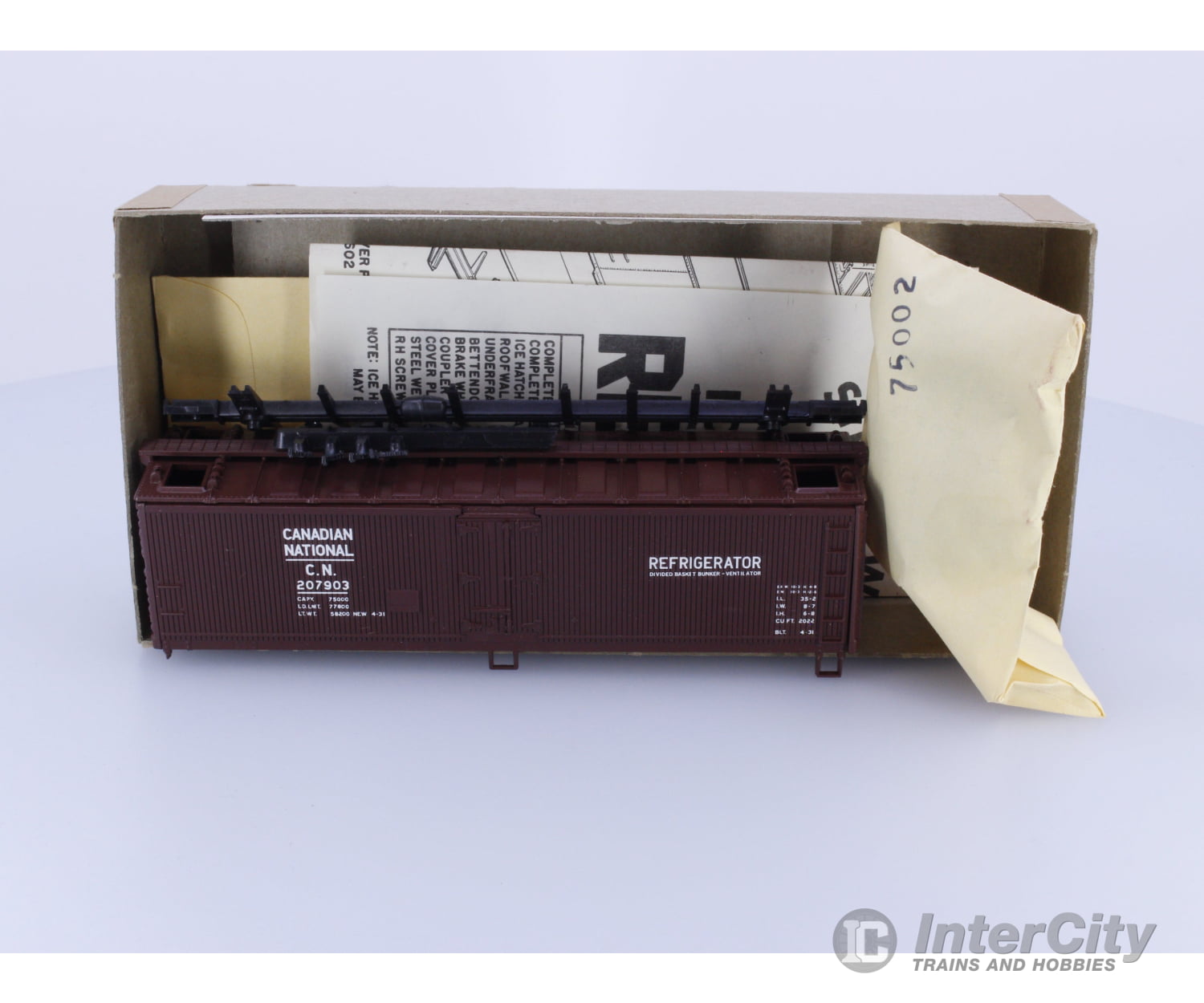 Athearn 1275 HO 40’ Wood Reefer Kit Canadian National (CN) 207903 Freight Cars