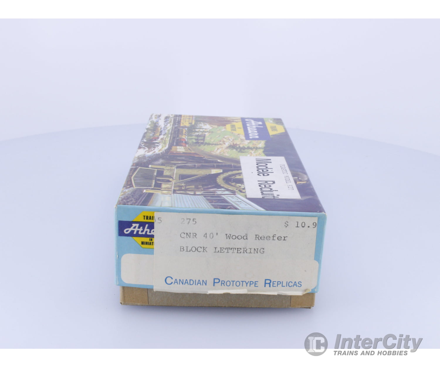 Athearn 1275 HO 40’ Wood Reefer Kit Canadian National (CN) 207903 Freight Cars