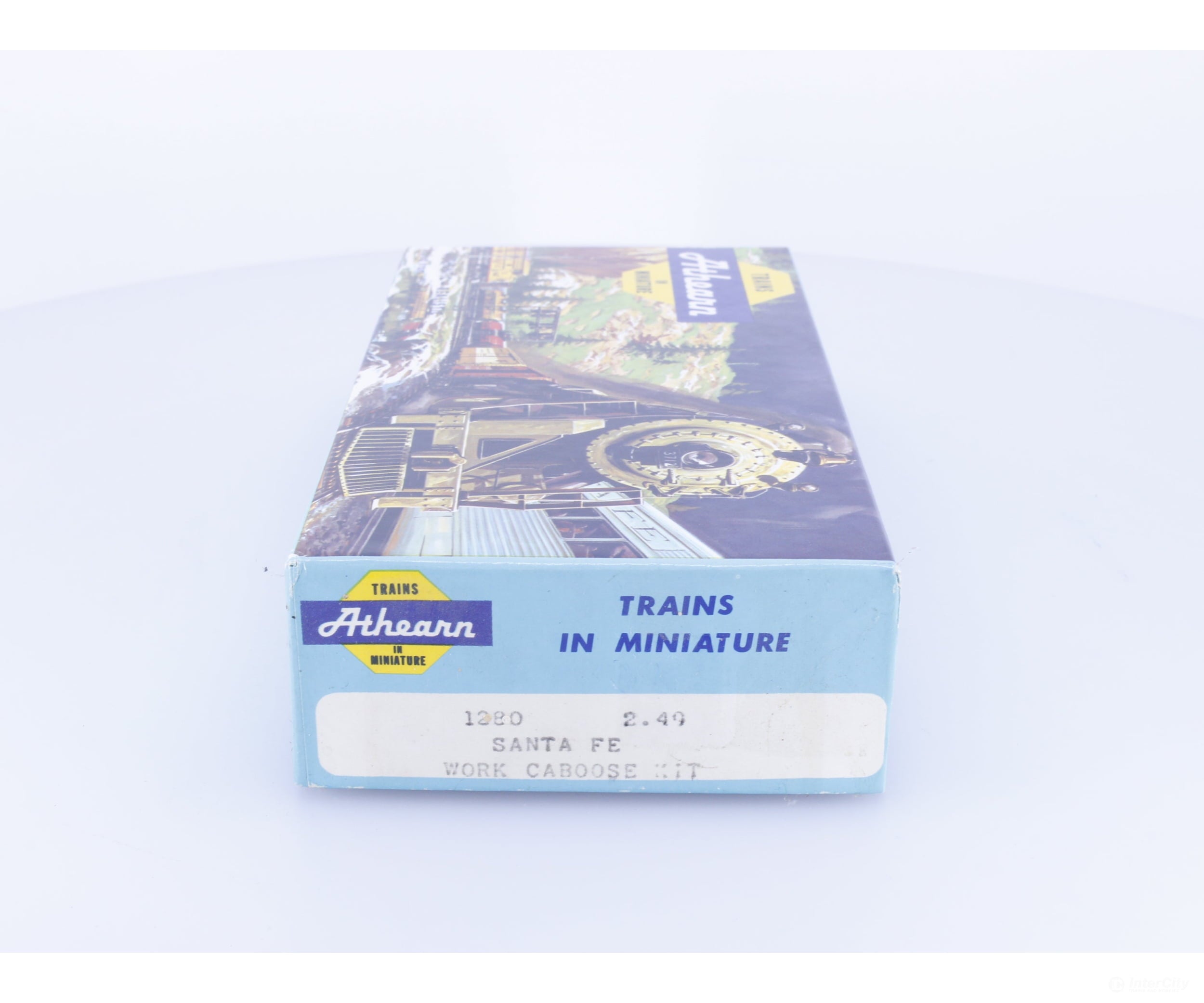 Athearn 1280 HO Work Caboose Kit Santa Fe (SF) - Freight Cars