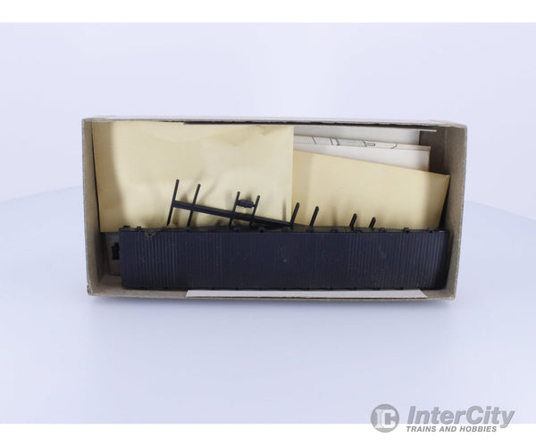 Athearn 1399 HO 50’ Flat Car with Stakes Undecorated Freight Cars