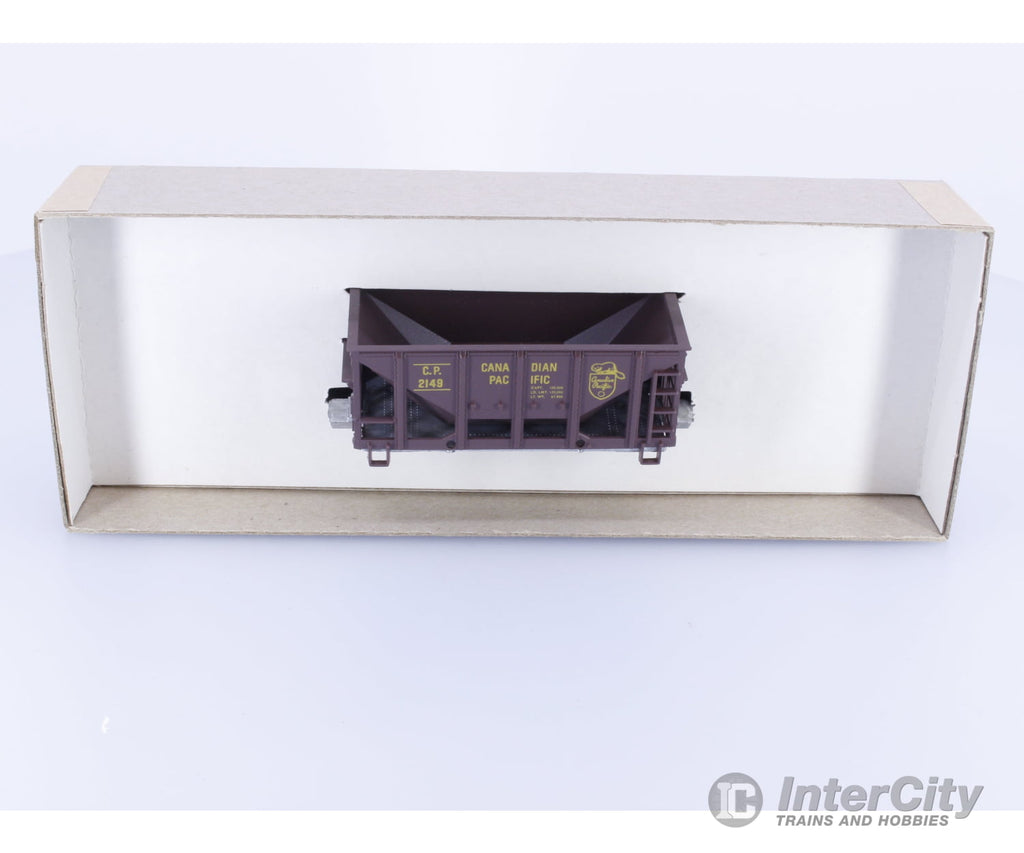 Athearn 1406 HO Ore Car Kit Canadian Pacific (CP) 2149 Freight Cars