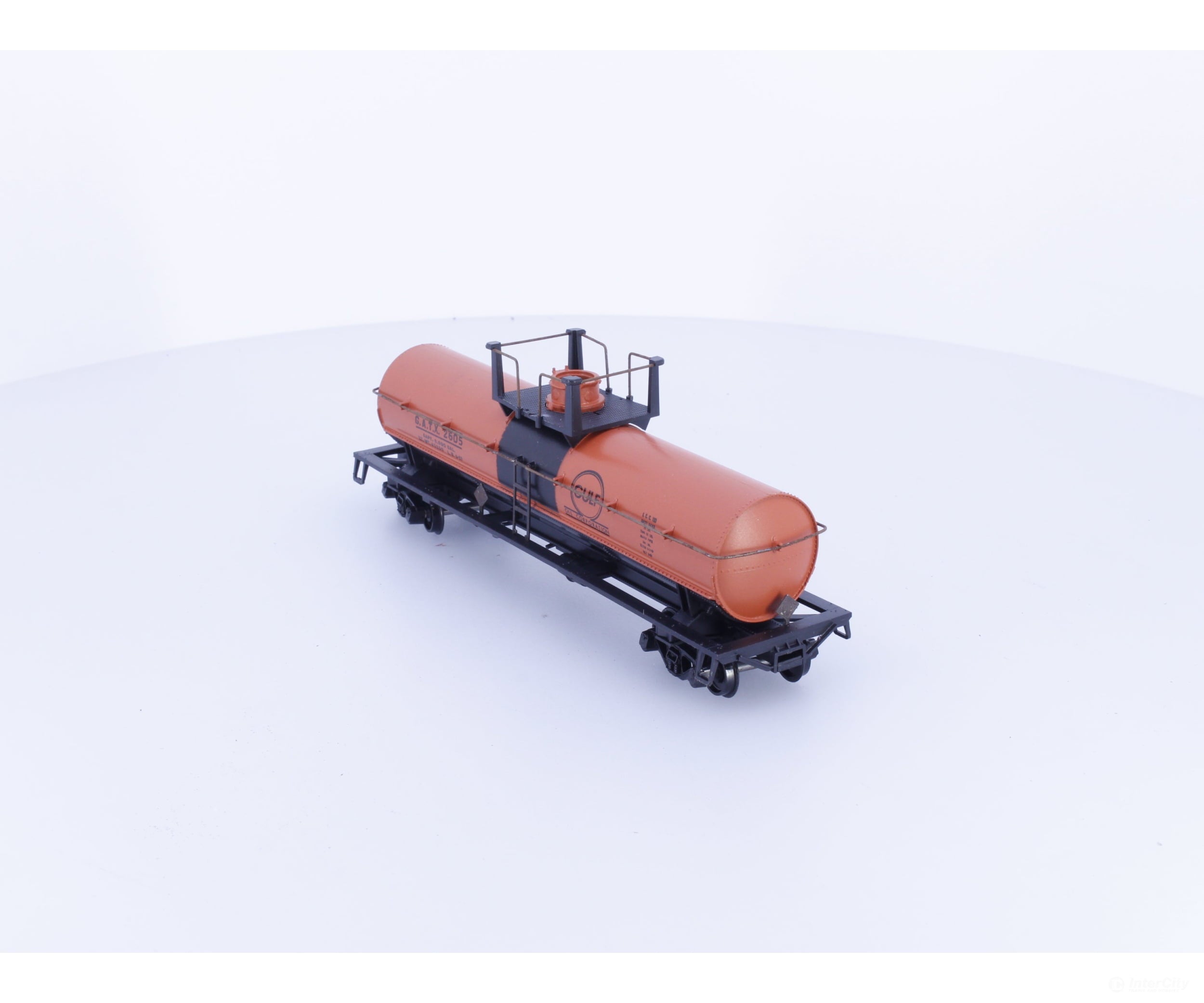Athearn 1550 HO Single Dome Tank Car Gulf GATX Corporation (GATX) 2605 - Freight Cars
