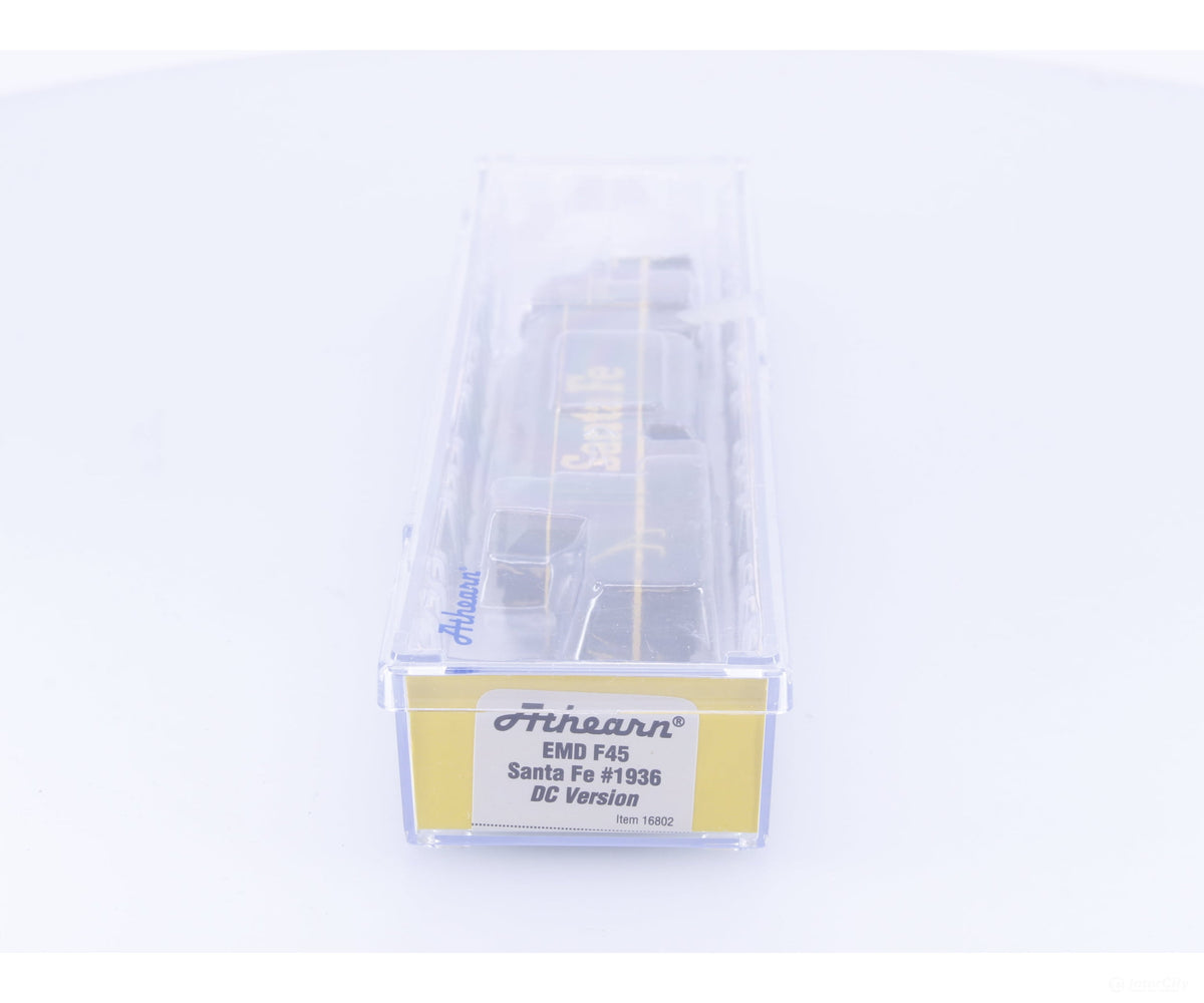 Athearn 16802 N EMD F45 Diesel Locomotive Santa Fe (SF) 1936 Analog DC - Locomotives