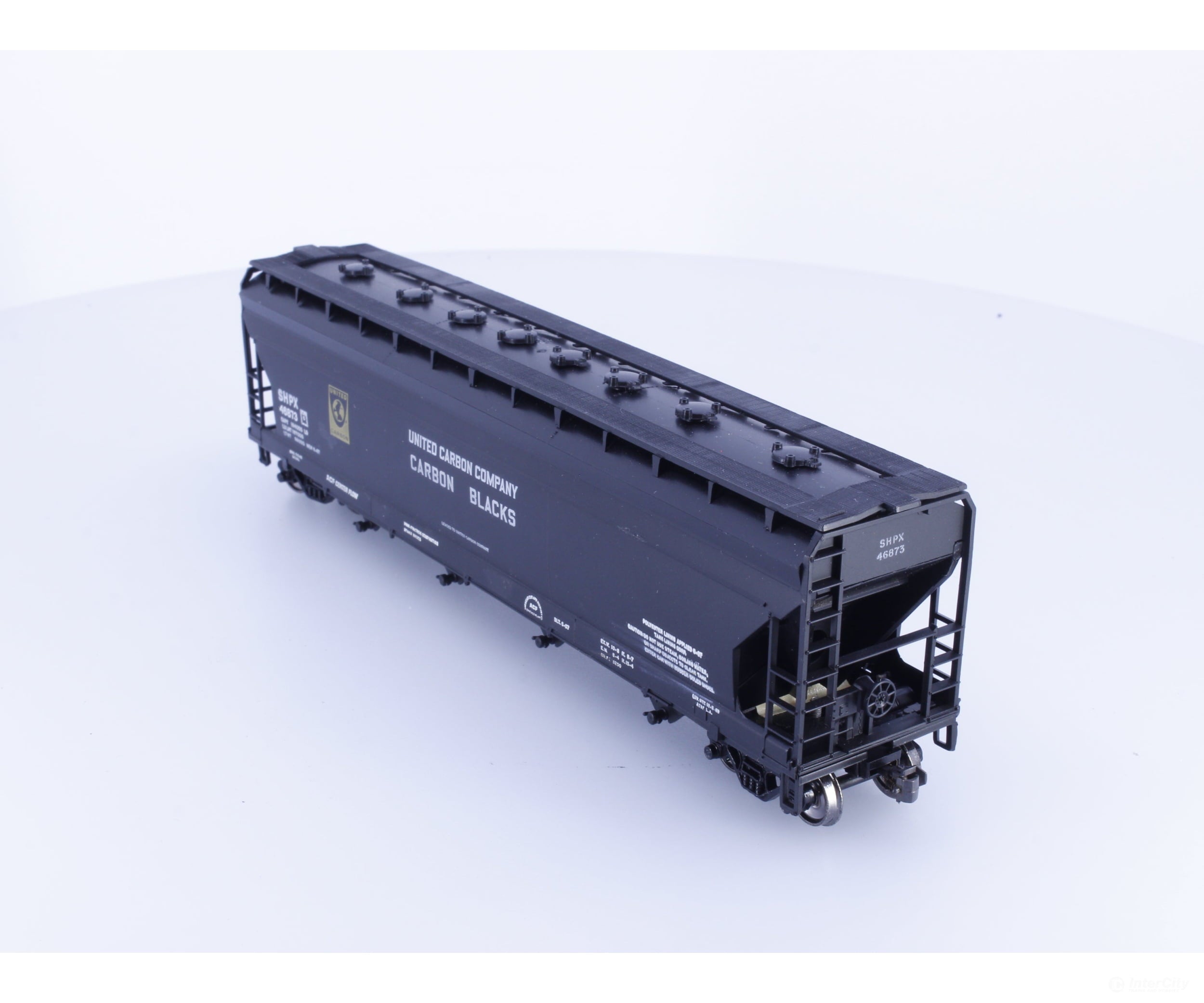 Athearn 1914 HO 55’ Center Flow Hopper Union Carbon Company Carbon Blacks (SHPX) #2 46873 - Freight Cars