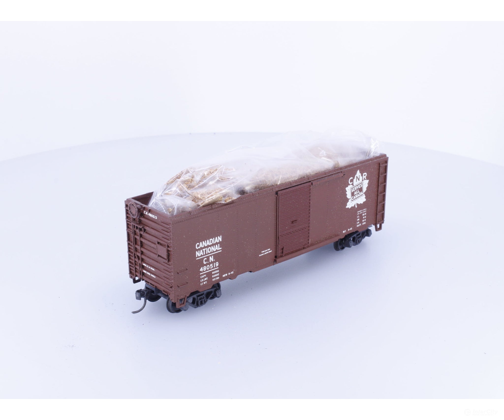 Athearn 202 HO 40’ Single Door Boxcar Converted to Wood Chip Car Canadian National (CN) 480519 - Freight Cars