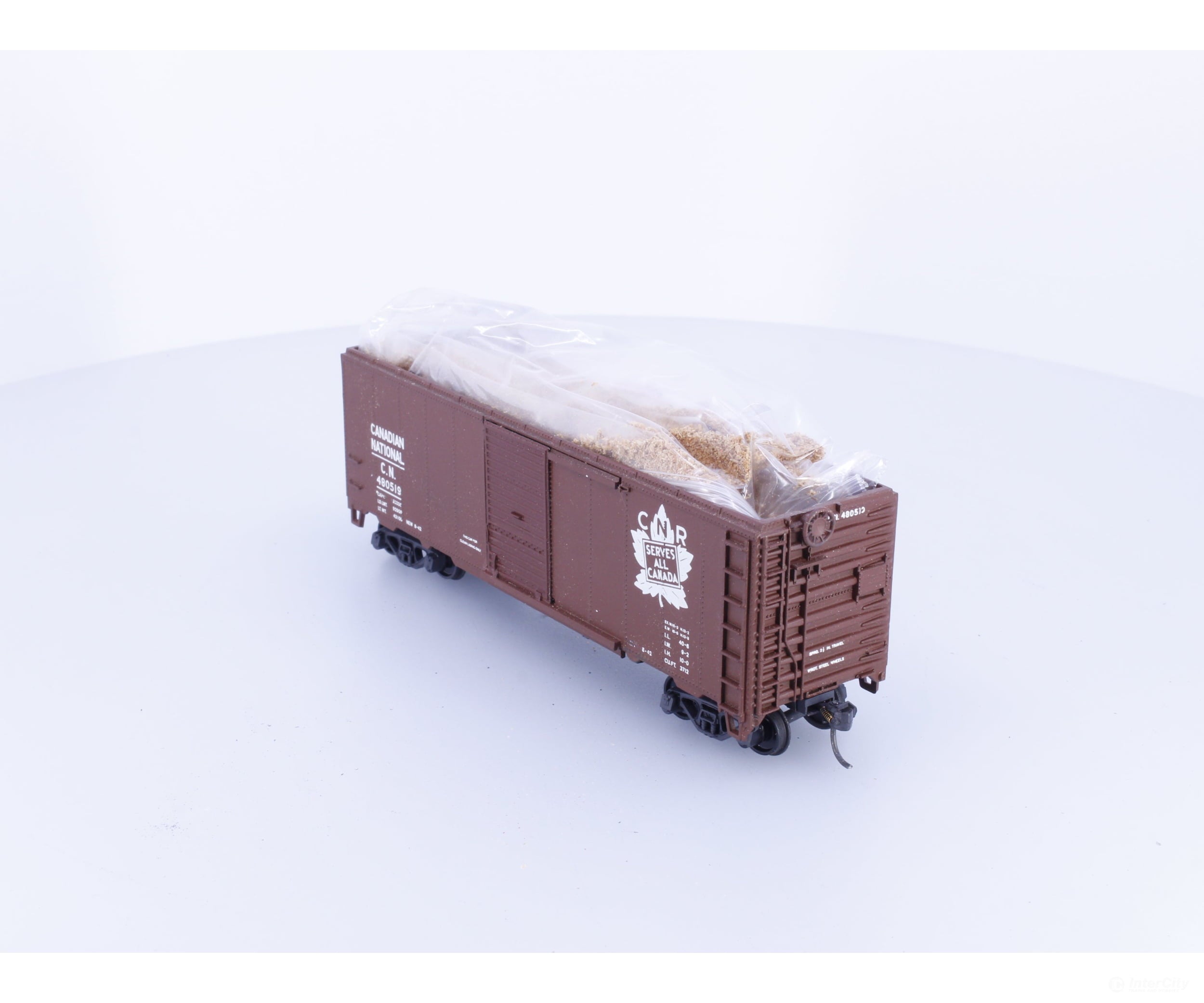 Athearn 202 HO 40’ Single Door Boxcar Converted to Wood Chip Car Canadian National (CN) 480519 - Freight Cars