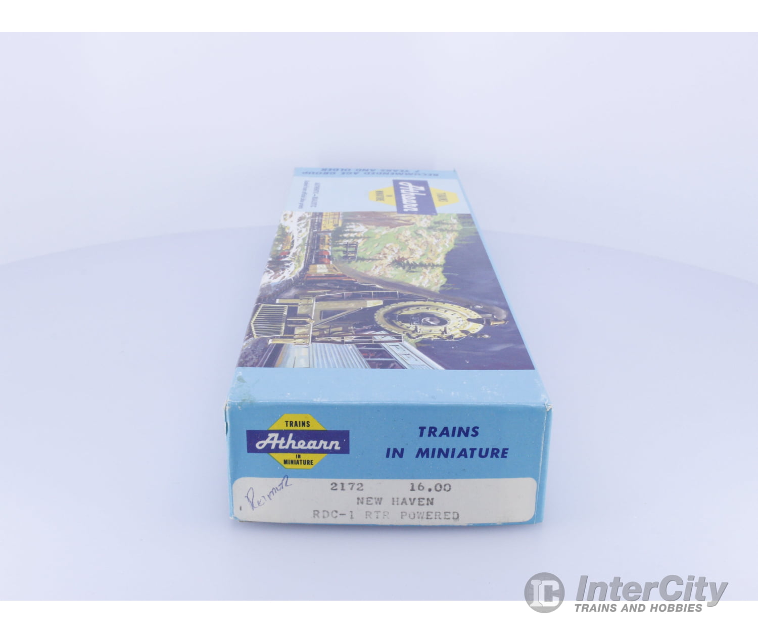 Athearn 2172 HO RDC-1 RTR Powered New York New Haven and Hartford Railroad (NH) Analog DC Locomotives