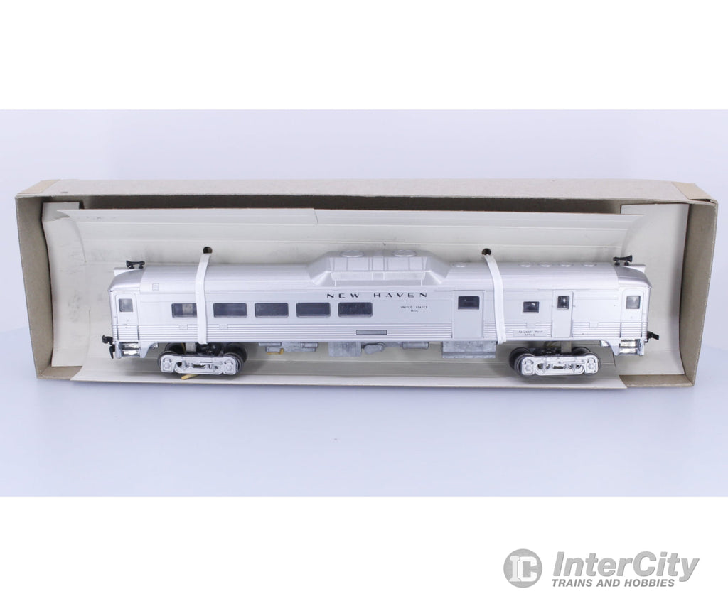 Athearn 2177 HO RDC-3 RTR Powered New York New Haven and Hartford Railroad (NH) Analog DC Locomotives