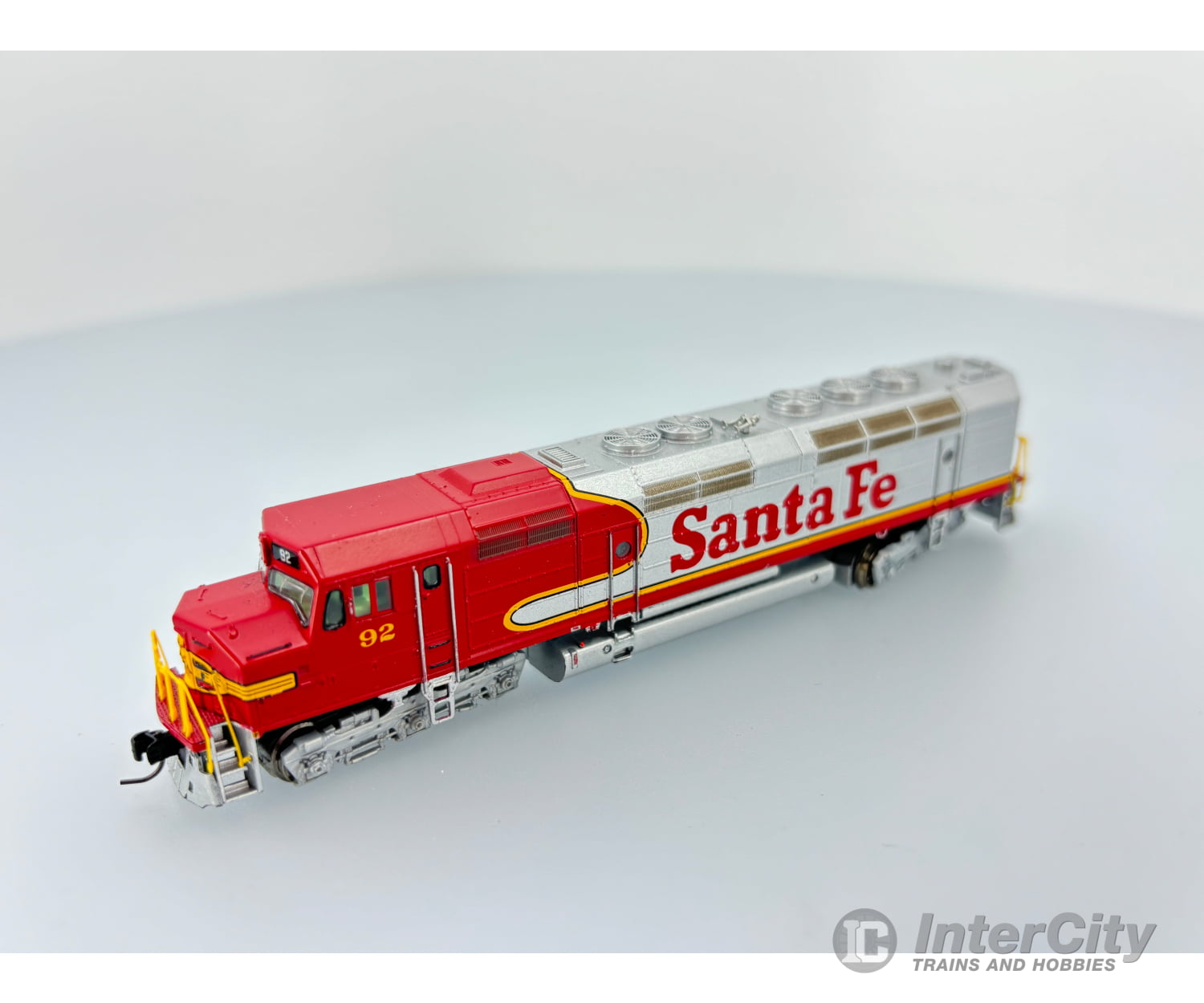 Athearn 22359 N Emd Fp45 Santa Fe (Sf) 92 Dcc & Sound Locomotives