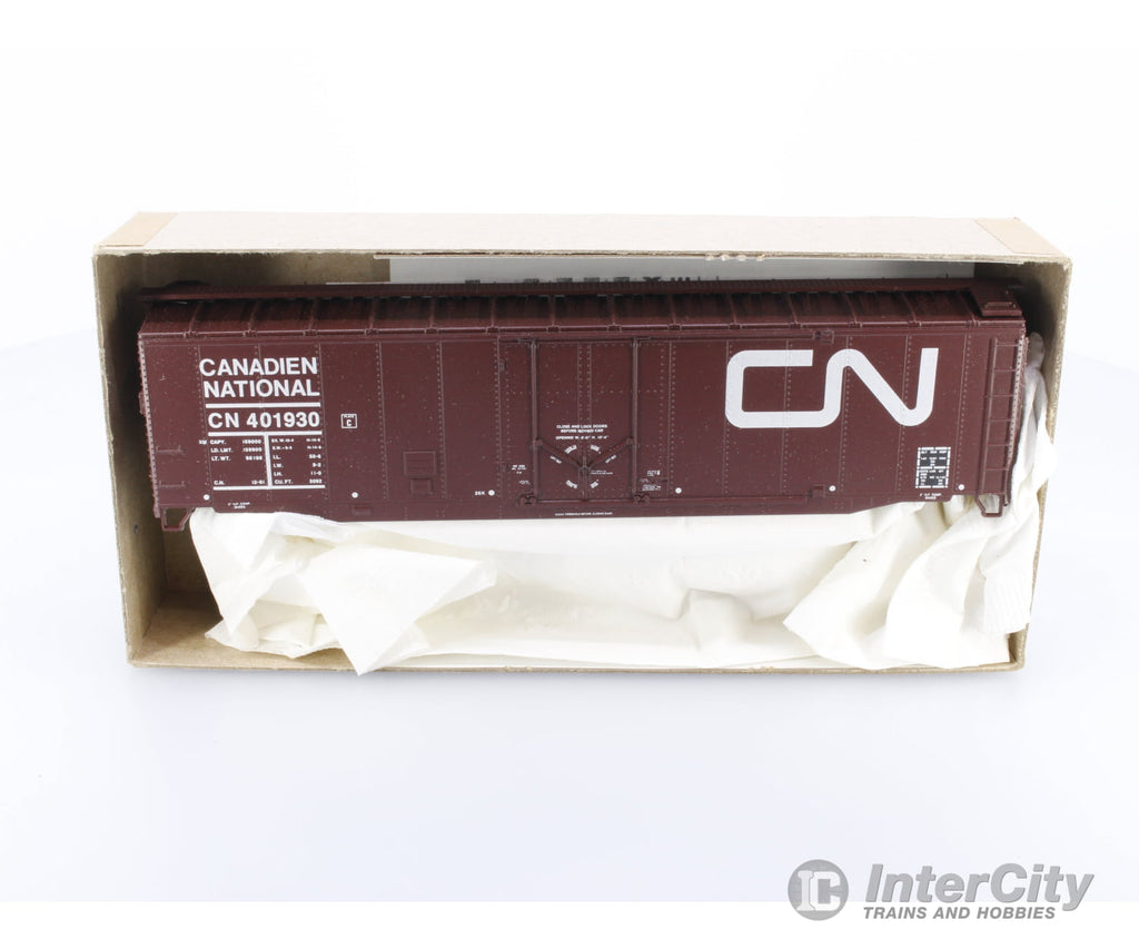 Athearn 225 HO CN Rail 50ft Steel boxcar with Plug Door Canadian National (CN) Freight Cars