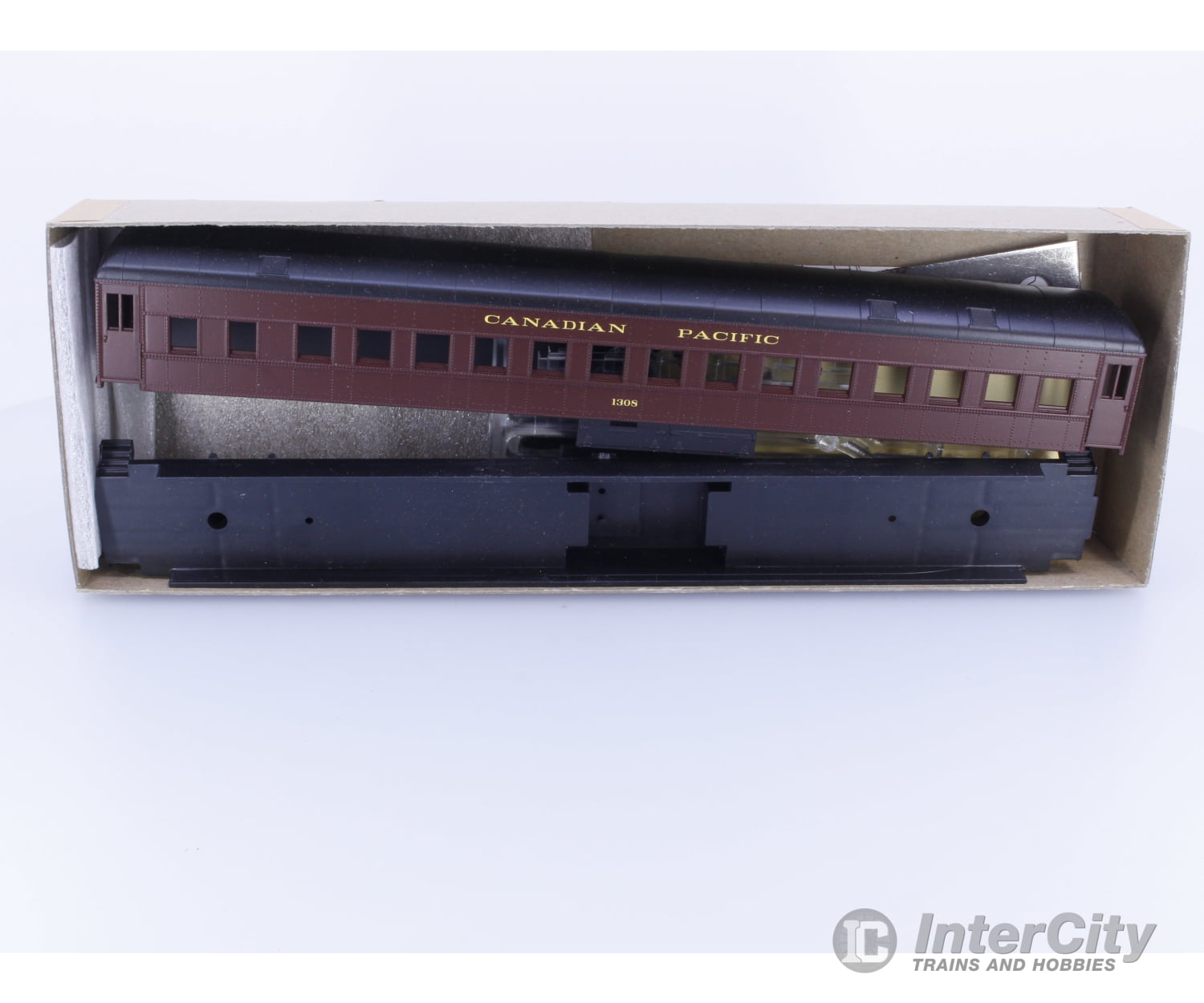 Athearn 2441 HO Standard Passenger Coach Round Roof Canadian Pacific (CP) 1308 (#2) Passenger Cars