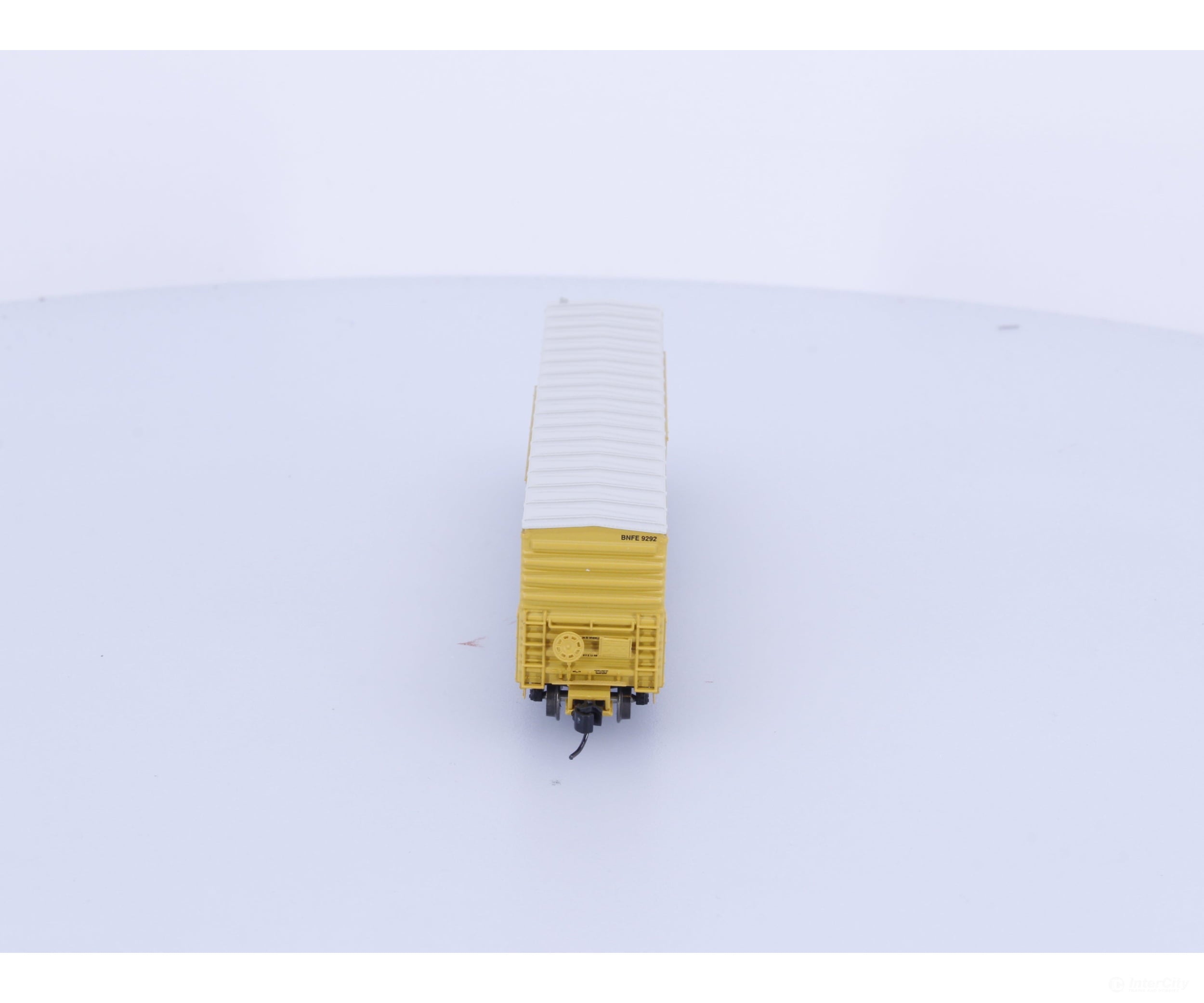 Athearn 24703 N 57’ Mechanical Reefer with Sound Burlington Northern (BN) 9292 Freight Cars