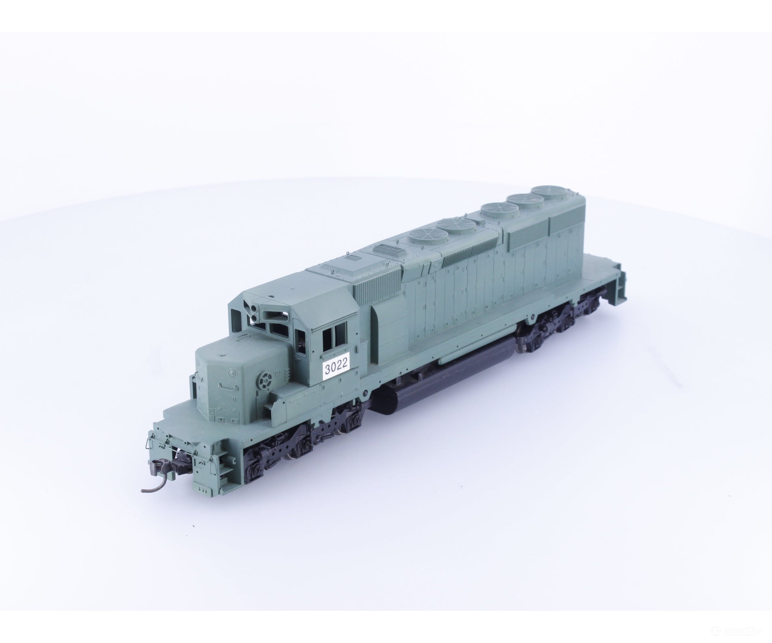Athearn 3022 HO SD40-2 Dummy Diesel Locomotive Undecorated 3022 - Locomotives